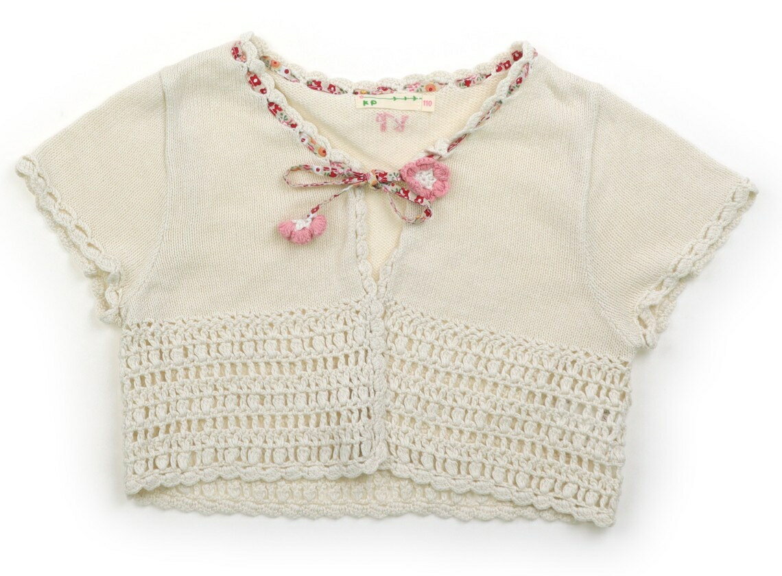 　ブランド 　Knit Planner(KP)(ニットプランナー（KP）) 　カテゴリー 　カーディガン 　サイズ 　110サイズ 　色 　アイボリー・カラフル花柄 　状態 　★★★ 　記名 　なし 　ジャンル 　Girl アクリルコットンニットソー。リボン一つで留めるデザイン。全体的に使用感がありますが、特に目立つ汚れはなくまだお使い頂けそうです。 ＊【状態】【サイズ】に関しての詳しい説明はこちら