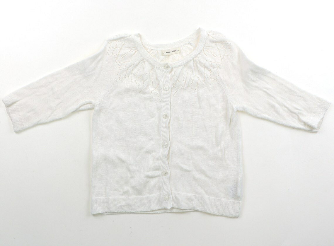 　ブランド 　Sense of Wonder(センスオブワンダー) 　カテゴリー 　カーディガン 　サイズ 　100サイズ 　色 　白 　状態 　★★★ 　記名 　なし 　ジャンル 　Girl 薄手の綿ニットです。全体的にややヨレあり。 ＊【状態】【サイズ】に関しての詳しい説明はこちら