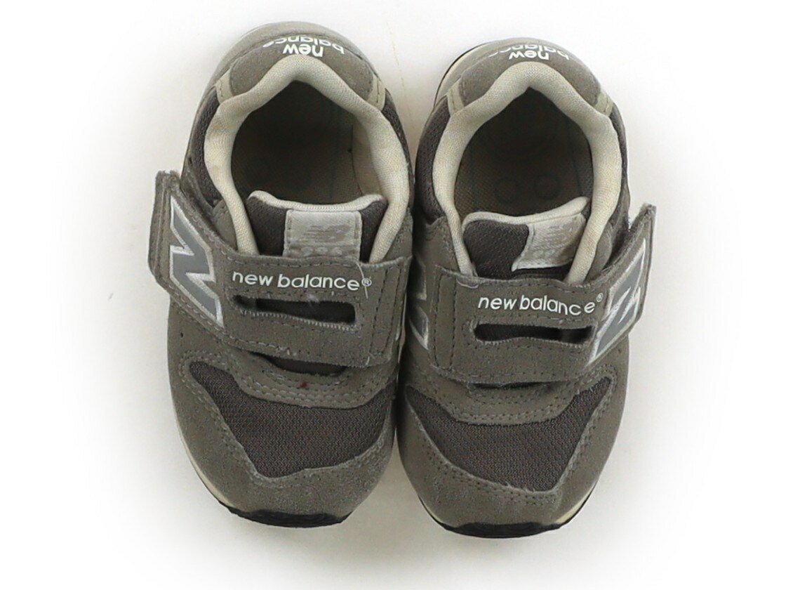 NEW BALANCE - ニューバランス New Balance スニーカー 靴14cm〜 男の子 グレージュ 子供服 ベビー服 キッズ アウトレット ユーズド 【中古】キッズ・ベビー・マタニティ