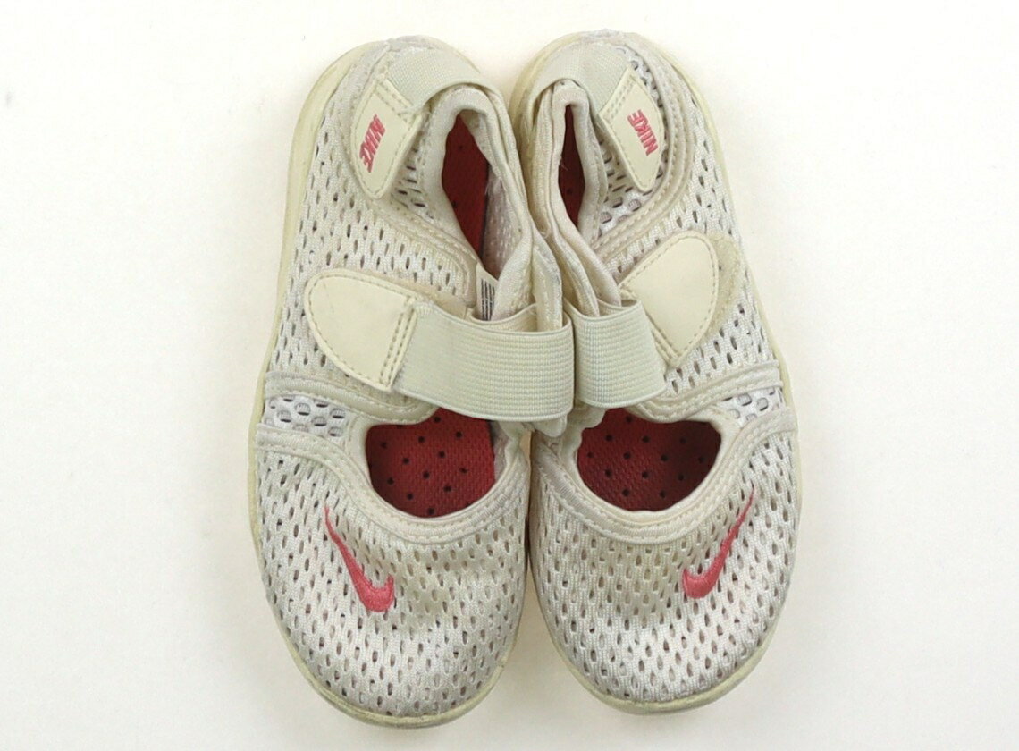 ナイキ NIKE スニーカー