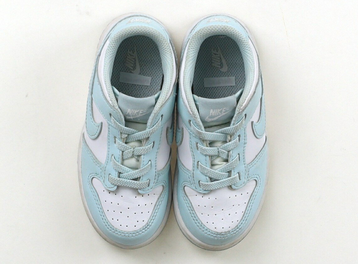ナイキ NIKE スニーカー