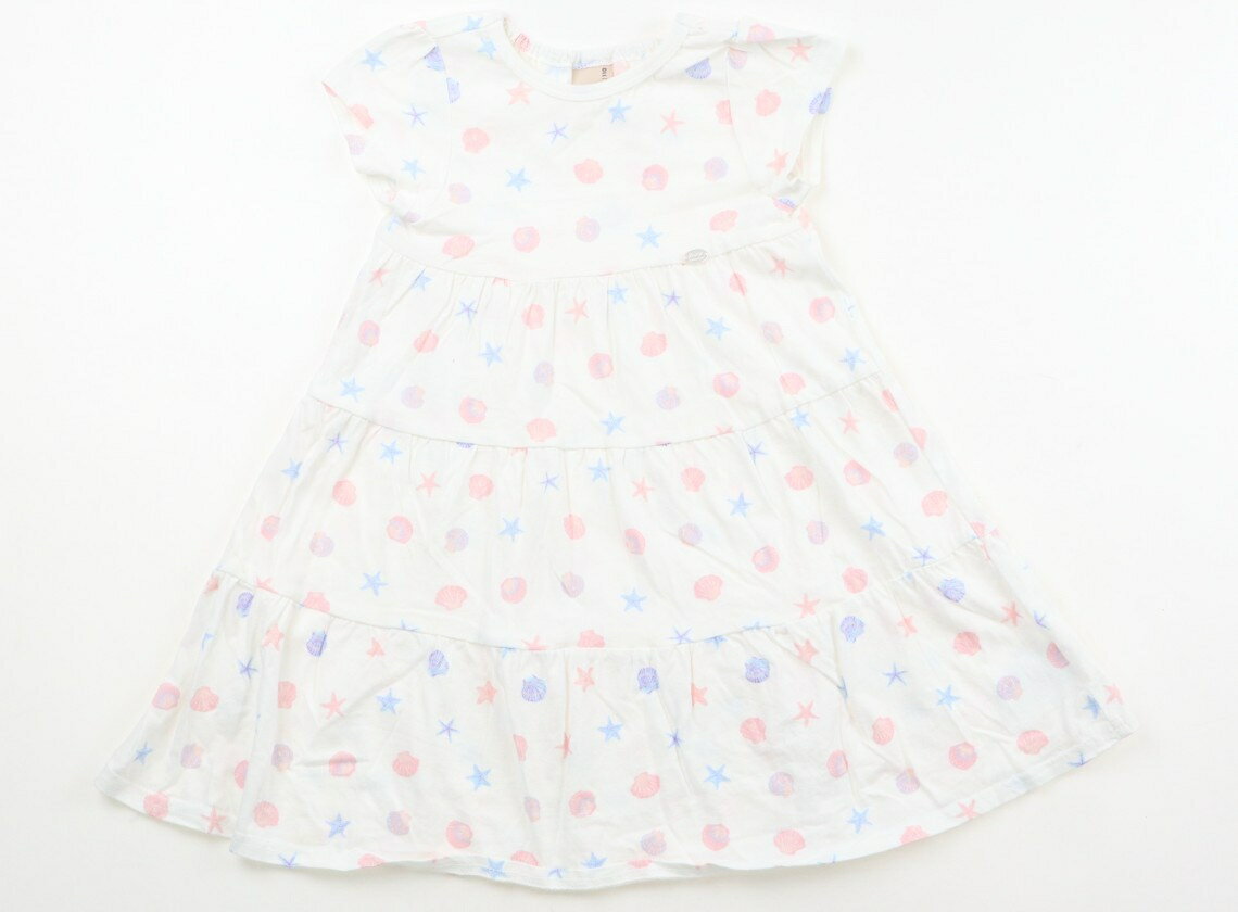 Rakuten - プティマイン petit main ワンピース 110 女の子 ホワイト・貝殻柄 子供服 ベビー服 キッズ アウトレット ユーズド 【中古】キッズ・ベビー・マタニティ