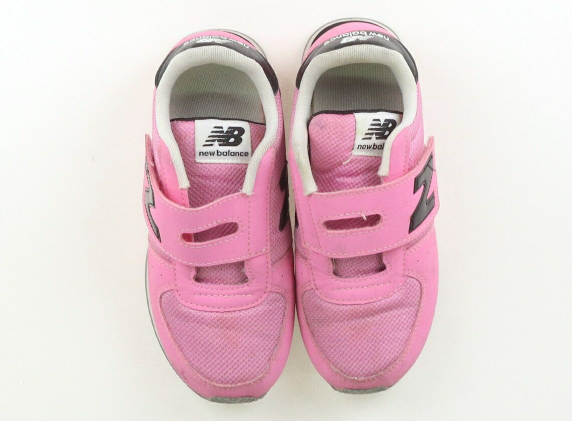 Sneakers - ニューバランス New Balance スニーカー 靴20cm〜 女の子 ピンク、黒 子供服 ベビー服 キッズ アウトレット ユーズド 【中古】キッズ・ベビー・マタニティ