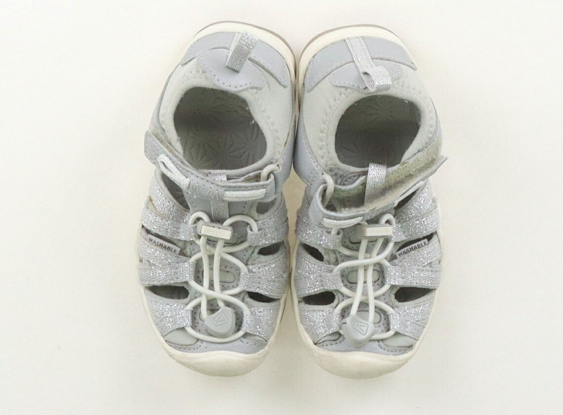 キーン KEEN サンダル 靴15cm〜 女の子 グレー・シルバー 子供服 ベビー服 キッズ ...
