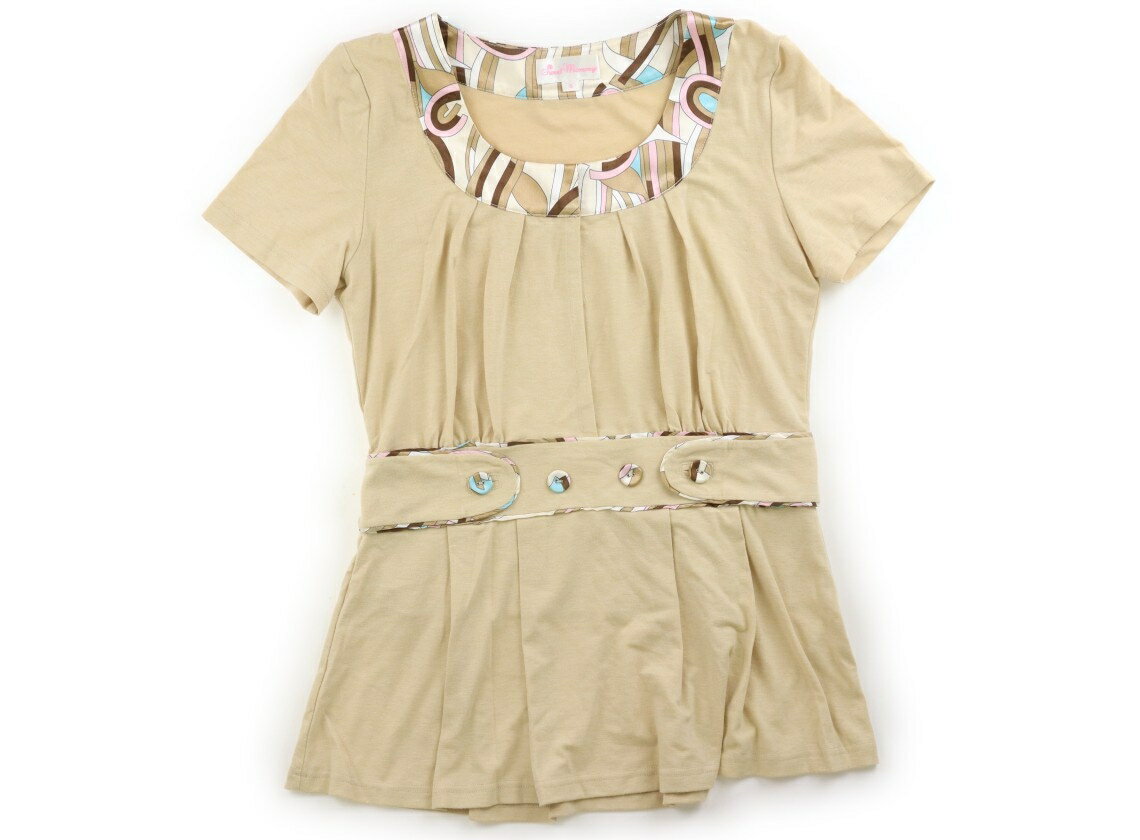　ブランド 　Sweet Mommy(スウィートマミー) 　カテゴリー 　授乳服 　サイズ 　ママ向けアイテム 　色 　ベージュ、ピンク・ブラウン・ブルーの柄 　状態 　★★（返品不可） 　記名 　なし 　ジャンル 　Mother 実際のサイズ表記はSですが実寸は、肩幅約38.2 cm、サイドネックポイントから総丈約67 cm、胸囲約43.7cm(×2平置き実寸)、袖丈約18.8cm。襟の前側のスナップボタンをを外して開いて授乳出来ます。左脇に薄いシミがありますが、普段使いにいかがでしょうか。 ＊【状態】【サイズ】に関しての詳しい説明はこちら