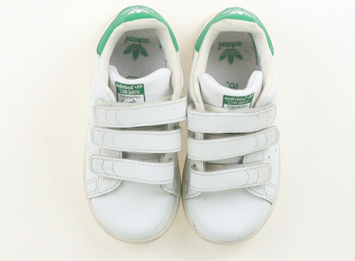 アディダス Adidas スニーカー 靴15cm〜 男の子 白、グリーン 子供服 ベビー服 キッズ アウトレット ユーズド 【中古】キッズ・ベビー・マタニティ