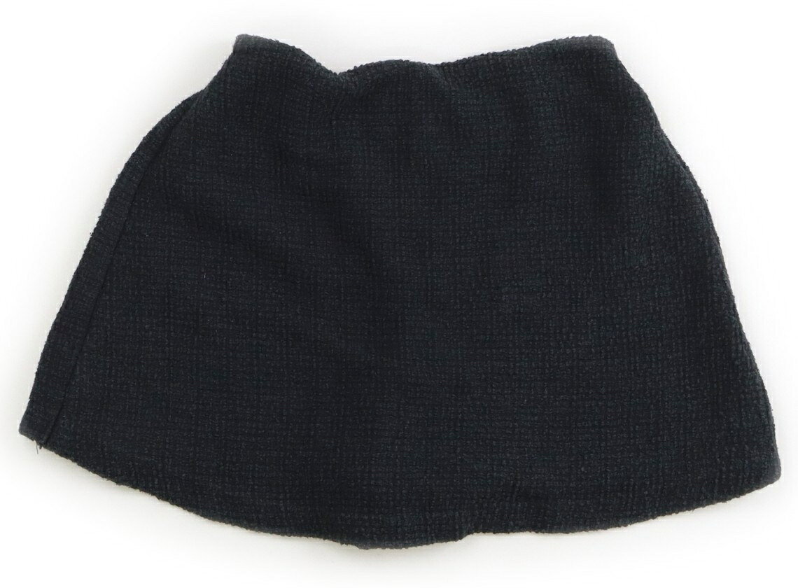 　ブランド 　ZARA(ザラ) 　カテゴリー 　キュロット 　サイズ 　130サイズ 　色 　スミクロ 　状態 　★★★ 　記名 　なし 　ジャンル 　Girl ジャガード地。前身頃がスカートに見えるデザイン。ウエストは半分ゴムです。使用感ありますが、まだお使いいただけそうです。 ＊【状態】【サイズ】に関しての詳しい説明はこちら