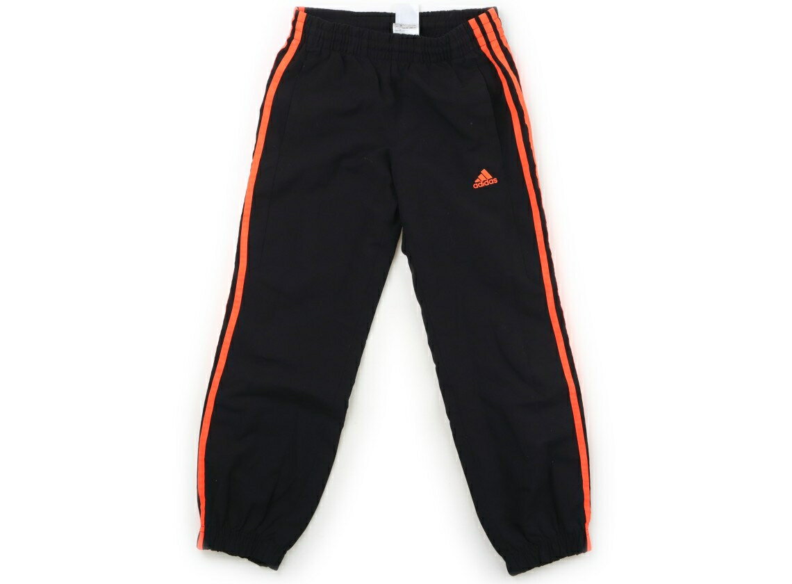 アディダス Adidas ハーフパンツ 130 男の子 黒、オレンジ 子供服 ベビー服 キッズ アウトレット ユーズド 【中古】キッズ・ベビー・マタニティ