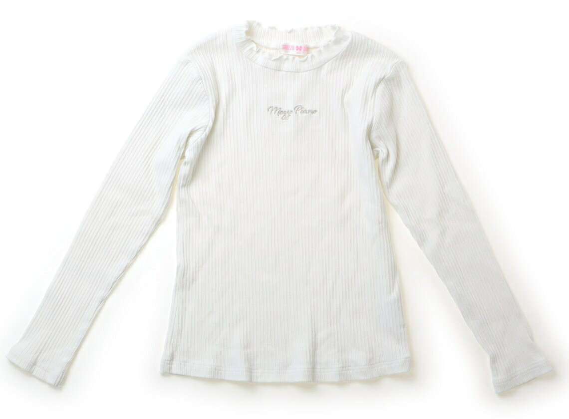 　ブランド 　mezzo piano(メゾピアノ) 　カテゴリー 　Tシャツ・カットソー 　サイズ 　140サイズ 　色 　オフ白・シルバー刺繍 　状態 　★★★ 　記名 　なし 　ジャンル 　Girl テレコカットソー生地。若干毛羽立ちがありますが、大きく目立つ汚れはありません。 ＊【状態】【サイズ】に関しての詳しい説明はこちら