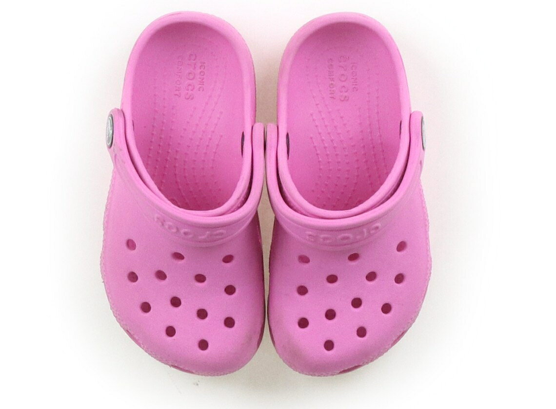 　ブランド 　CROCS(クロックス) 　カテゴリー 　サンダル 　サイズ 　靴16cm〜 　色 　ピンク 　状態 　★★★ 　記名 　なし 　ジャンル 　Girl 実際のサイズ表記はC9。サイズ表をご参照ください。靴底に黒ずみがあります。機能性に問題はなさそうです。まだお使いいただけそうです。 ＊【状態】【サイズ】に関しての詳しい説明はこちら