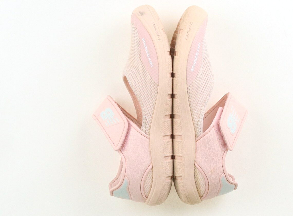 ニューバランス New Balance サンダル 靴20cm〜 女の子 ピンク 子供服 ベビー服 キ...