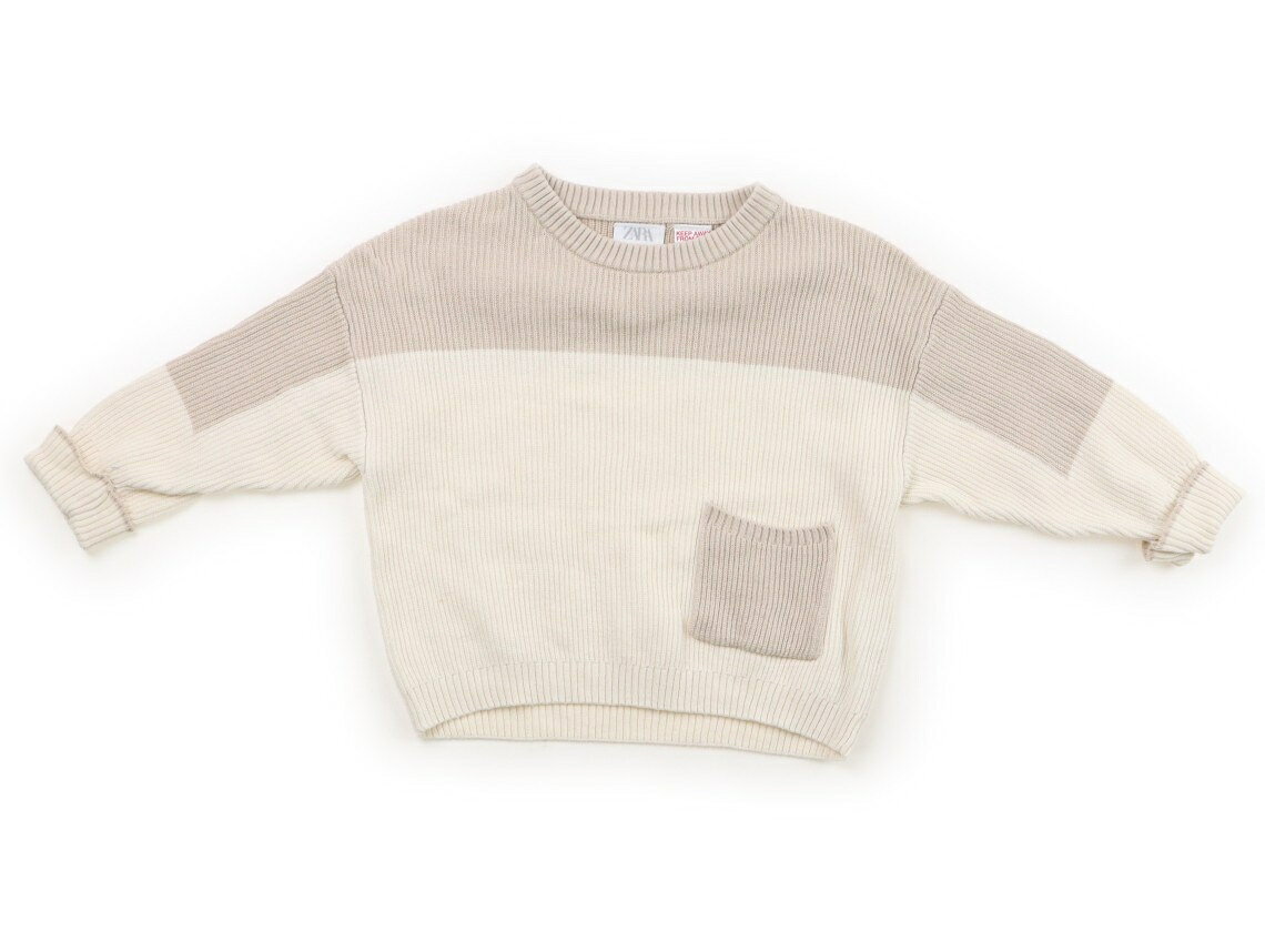 　ブランド 　ZARA(ザラ) 　カテゴリー 　ニット・セーター 　サイズ 　90サイズ 　色 　オフホワイト、ベージュ 　状態 　★★（返品不可） 　記名 　なし 　ジャンル 　Girl 実際のサイズ表記は18−24months、92cmです。薄手綿ニットです。ややよれと、所々に糸のひっかけ傷がありますが、穴は開いていません。お腹に薄茶の汚れあり。綿ニットです。 ＊【状態】【サイズ】に関しての詳しい説明はこちら