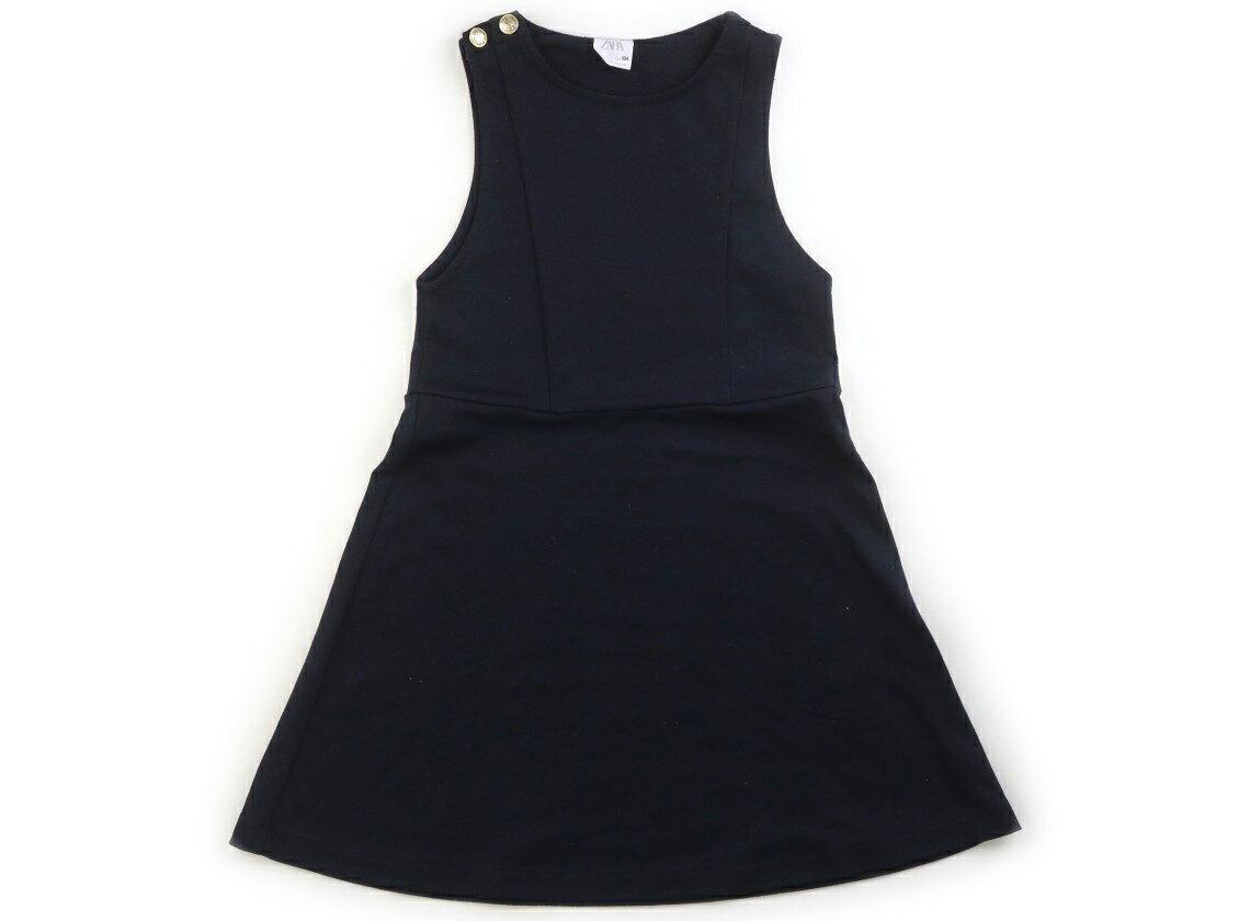 　ブランド 　ZARA(ザラ) 　カテゴリー 　ジャンパースカート 　サイズ 　130サイズ 　色 　紺 　状態 　★★（返品不可） 　記名 　なし 　ジャンル 　Girl 実際のサイズ表記は9/134cmです。全体に毛羽立ちがあります。 ＊【状態】【サイズ】に関しての詳しい説明はこちら