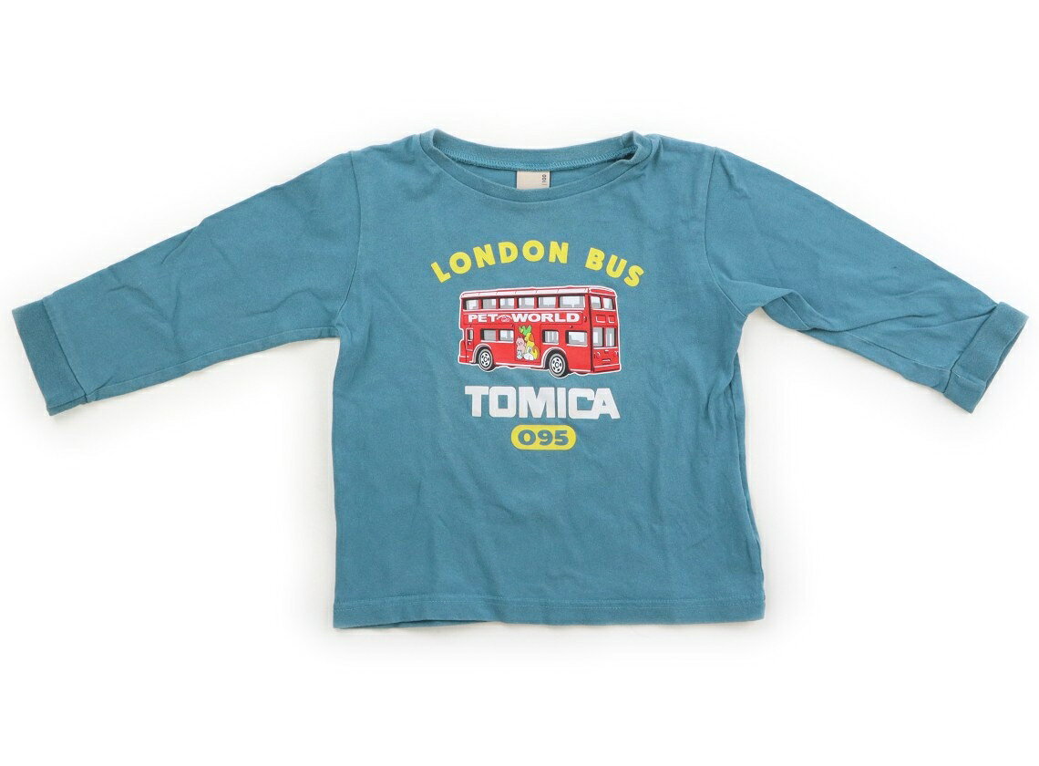 　ブランド 　petit main(プティマイン) 　カテゴリー 　Tシャツ・カットソー 　サイズ 　100サイズ 　色 　くすみ青 　状態 　★★（返品不可） 　記名 　なし 　ジャンル 　Boy 品質タグにシールはがし跡のノリ残りあり。トミカコラボです。全体的によれと洗いざらし感あり。 ＊【状態】【サイズ】に関しての詳しい説明はこちら