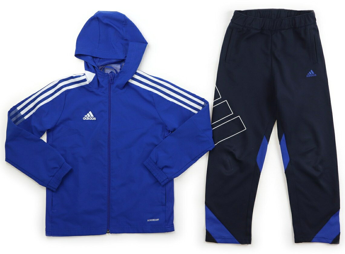 　ブランド 　Adidas(アディダス) 　カテゴリー 　上下セット 　サイズ 　130サイズ 　色 　ブルー・ネイビー 　状態 　★★★ 　記名 　なし 　ジャンル 　Boy 上見頃はメッシュ生地の裏地がついています。目立った汚れはありません。 ＊【状態】【サイズ】に関しての詳しい説明はこちら