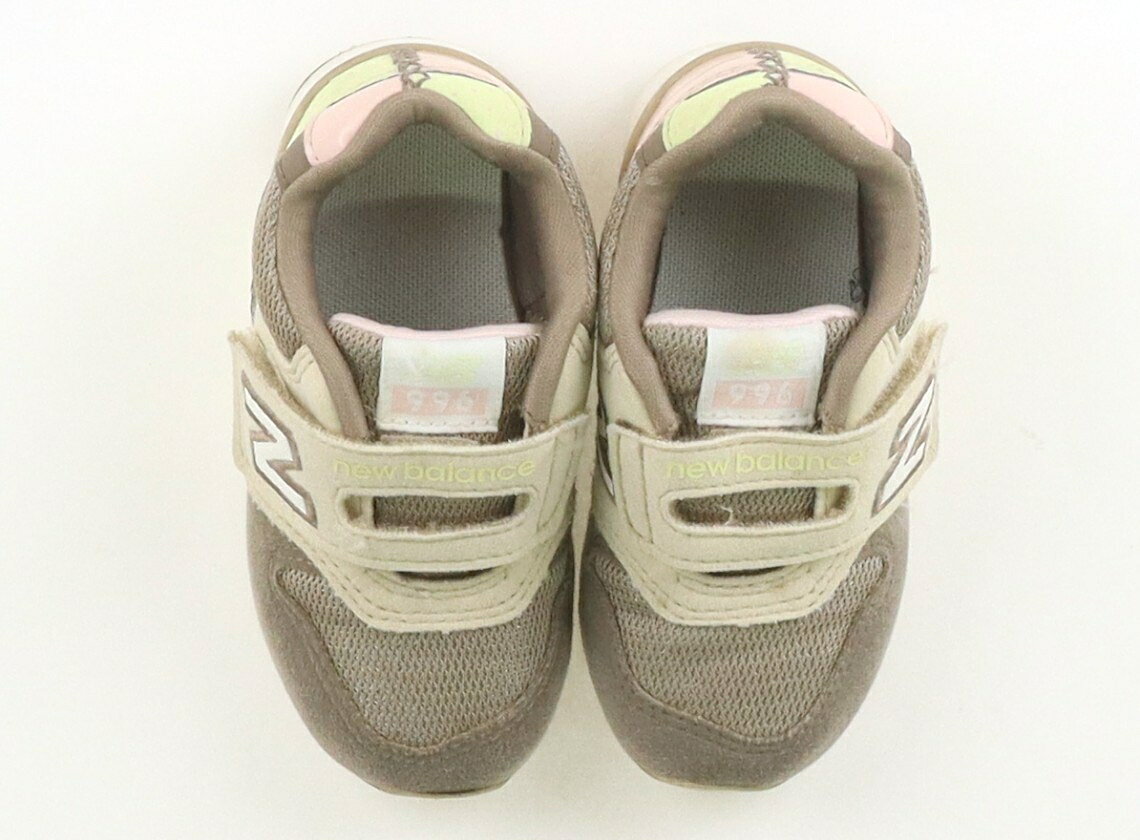 ニューバランス New Balance スニーカー 靴14cm〜 女の子 ブラウン、クリーム、ピンク、イエロー 子供服 ベビー服 キッズ アウトレット ユーズド 【中古】キッズ・ベビー・マタニティ