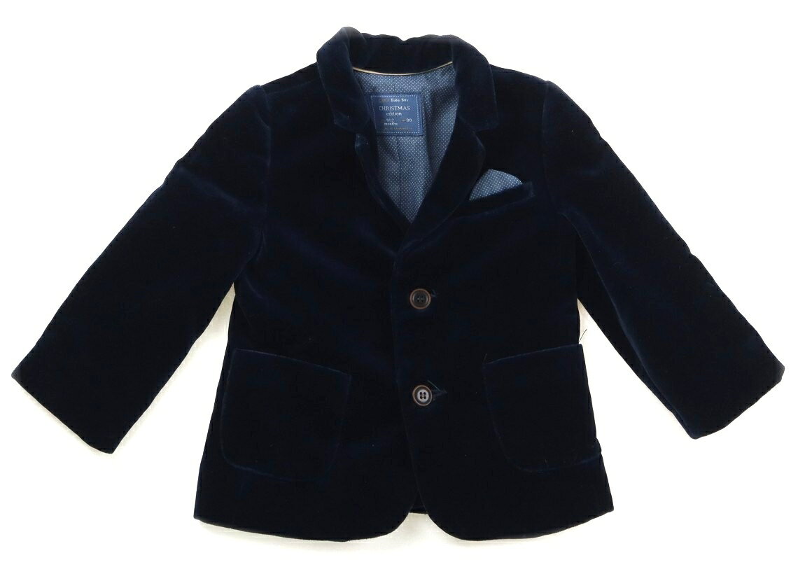 　ブランド 　ZARA(ザラ) 　カテゴリー 　ジャケット・ブレザー 　サイズ 　80サイズ 　色 　紺、ドット柄 　状態 　★★★ 　記名 　なし 　ジャンル 　Boy 実際のサイズ表記は9-12m/80cmです。肩パッドはありません。裏地とポケットあり。パイルベロア生地です。前身ごろに茶色い汚れあり。 ＊【状態】【サイズ】に関しての詳しい説明はこちら