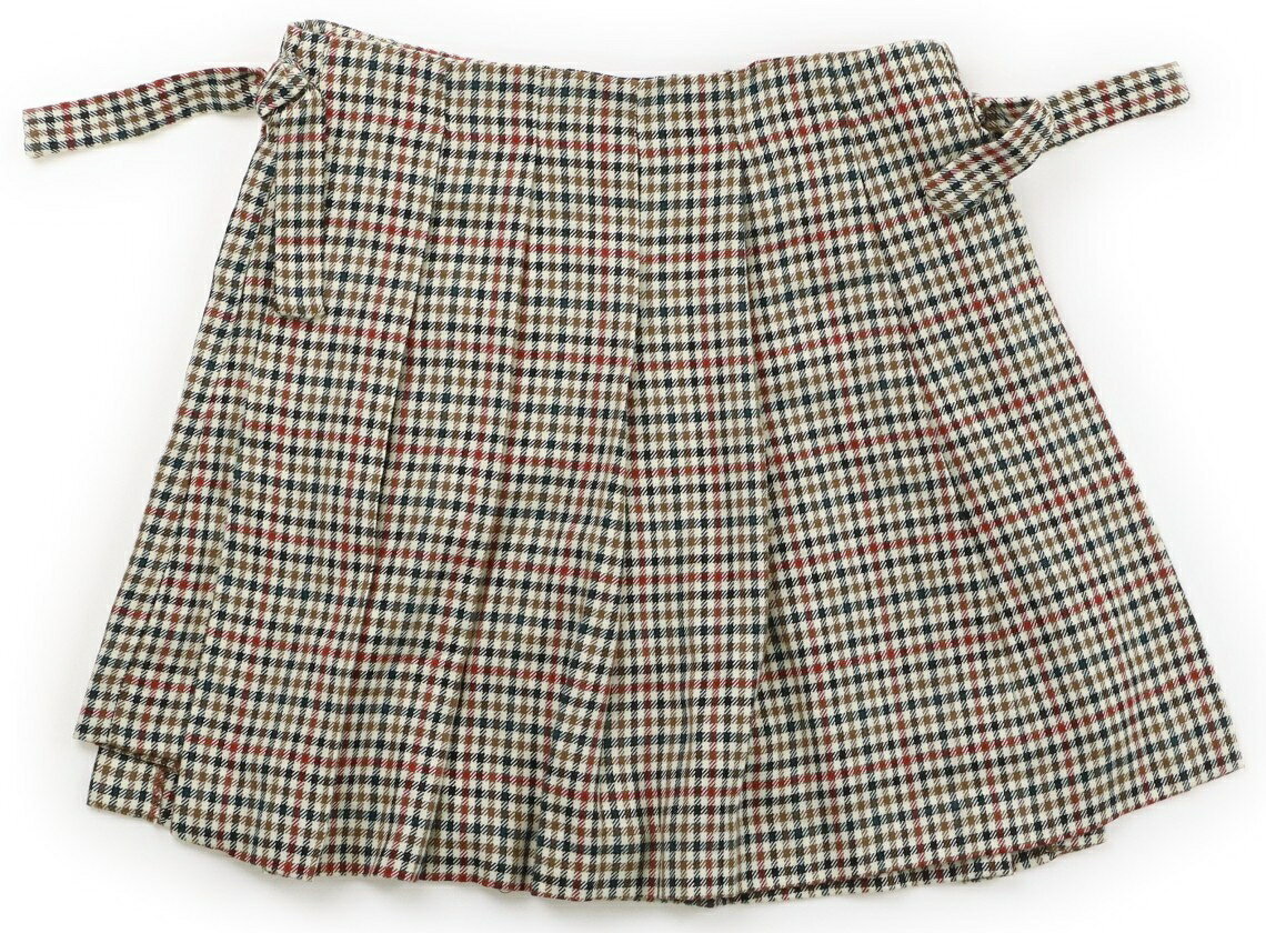 　ブランド 　ZARA(ザラ) 　カテゴリー 　キュロット 　サイズ 　150サイズ 　色 　チェック柄オフホワイトグリーンレッド 　状態 　★★★ 　記名 　なし 　ジャンル 　Girl 実際のサイズ表記は152cm。キュロットスカートです。後ろファスナー。ウエストはウエストのゴムは交換穴があります。使用感はありますが、目立った汚れはありません。 ＊【状態】【サイズ】に関しての詳しい説明はこちら