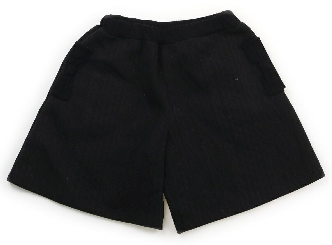 　ブランド 　BeBe Petits Pois Vert(ベベ プチ ポワ ヴェール) 　カテゴリー 　キュロット 　サイズ 　140サイズ 　色 　黒 　状態 　★★★ 　記名 　なし 　ジャンル 　Girl ジャガード。ウエストは総ゴム。品質タグの表示が薄くなっています。ウエストやリボンに毛羽立ちあり。まだお使い頂けそうです。 ＊【状態】【サイズ】に関しての詳しい説明はこちら