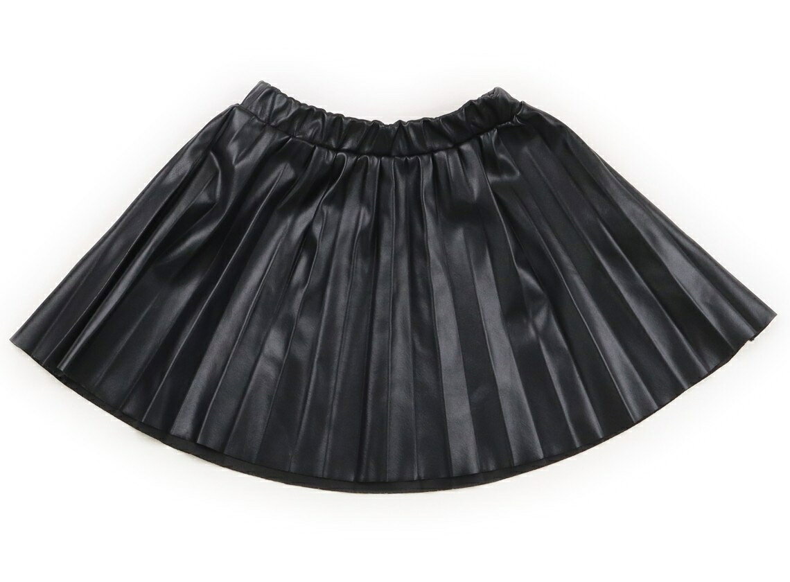　ブランド 　ZARA(ザラ) 　カテゴリー 　スカート 　サイズ 　100サイズ 　色 　ブラック 　状態 　★★★ 　記名 　なし 　ジャンル 　Girl 実際のサイズ表記は104cm。フェイクレザー。ウエストは総ゴム。プリーツが取れかけていますが、まだまだ普段着として活躍してくれそうです。 ＊【状態】【サイズ】に関しての詳しい説明はこちら