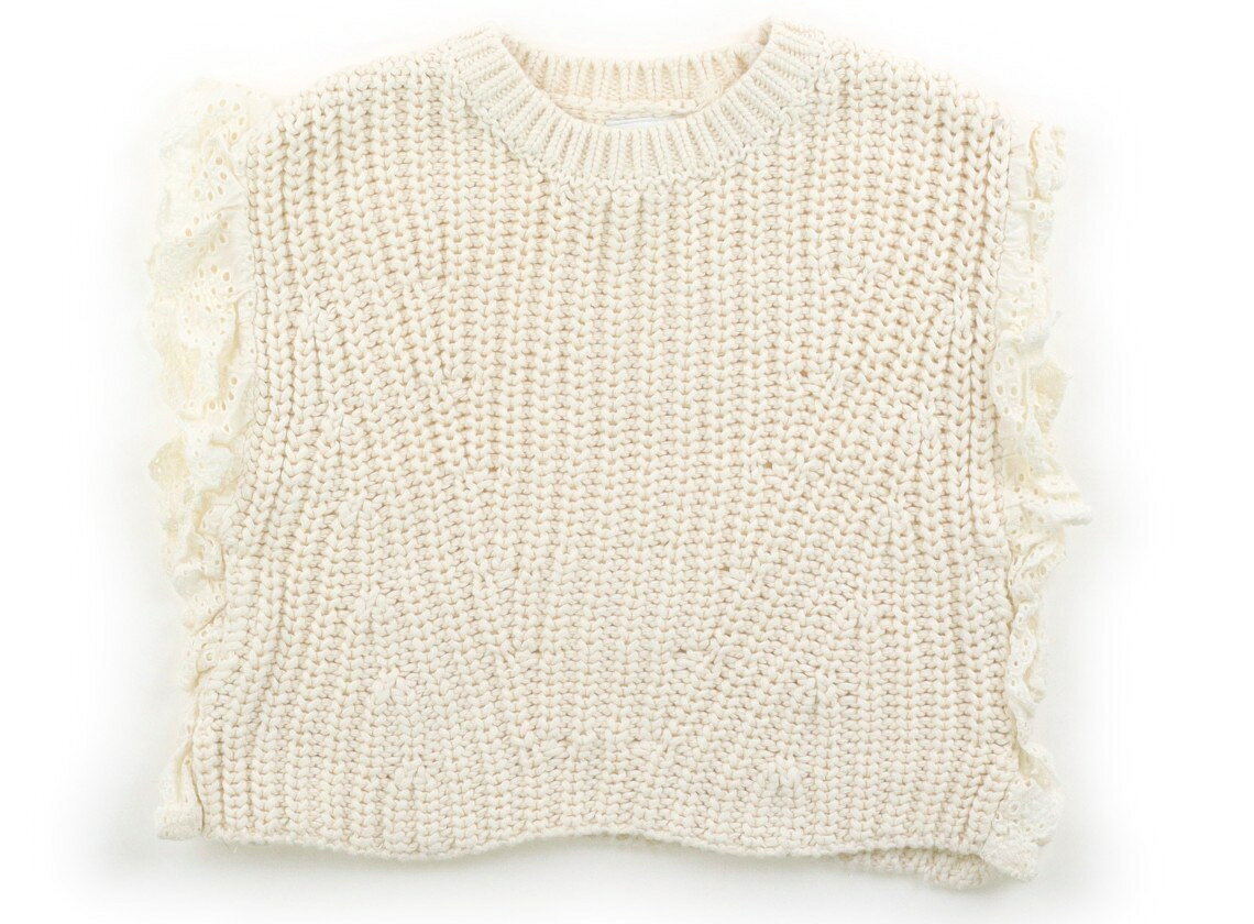 　ブランド 　ZARA(ザラ) 　カテゴリー 　ベビーベスト 　サイズ 　80サイズ 　色 　アイボリー 　状態 　★★★ 　記名 　なし 　ジャンル 　Girl 実際のサイズ表記は1/2y、89cmです。品質タグが切られています。全体的にややヨレあり。首周りは小さめデザインと思われます。 ＊【状態】【サイズ】に関しての詳しい説明はこちら