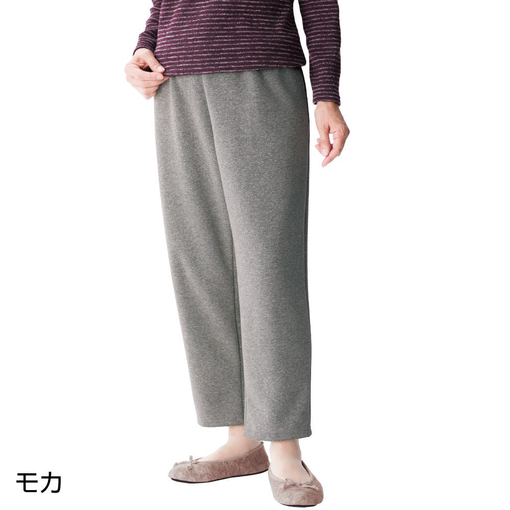 商品名・おしりスルッとニットパンツブランド名・Carry Smile商品特徴【特徴1】伸縮性のある生地で動きやすい 【特徴2】ゴムの入れ替えができる 【特徴3】両脇ポケット付で便利 【特徴4】名前記入欄付きで施設利用にも便利 【特徴5】肌あたりの良い素材のゆったりシルエットで、リラックスタイムにぴったりですこんな方におすすめ・介護する方・介助される方、双方の着替えの負担を減らしたい方 ・ズボンの上げ下げがつらくなってきた方 ・入院・施設入居・リハビリ時に、脱ぎはきしやすいズボンをお探しの方利用シーン・病院への通院・入院準備に ・老健・特養・ケアハウス・老人ホームなど、介護・高齢者施設への入所・入居準備に ・デイサービスや施設介護での日常着に ・リハビリ中の着脱しやすい衣類に ・在宅介護での部屋着・普段着に ・外出やお出かけ用にカラー・モカ、ライトグレーサイズ・M、L、LL素材・ポリエステル80%・綿20% ・ダンボールニットお手入れ・洗濯機OKメーカー型番・89575原産国・中国製注意事項※画像はメーカー提供のイメージです。お使いの画面により、実際の商品と色味が異なる場合がございます。予めご了承ください。関連商品はこちら★プレゼント付き★【はじめての入居！ま...★プレゼント付き★【はじめての入居！ま...【リハビリ病院共同開発】Carry Smile ...★楽天1位★【リハビリ病院共同開発】Carr...★楽天1位★【リハビリ病院共同開発】Carr...★楽天1位★【乾燥機OK】Carry Smile 斜め...★楽天1位★【乾燥機OK】Carry Smile 大き...★楽天1位★【乾燥機OK】Carry Smile のび...★楽天1位！2枚セット★【介護用肌着】Car...★楽天1位！2枚セット★【介護用肌着】Car...★楽天1位★【介護用肌着】Carry Smile 紙...★楽天1位！送料無料★【選べる2足・3足セ...