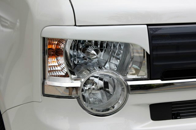 NSスタイル アイライン　左右セットムーヴコンテカスタム(前期)　L575S,L585S　H20.8〜H23.5純正カラー塗装済み