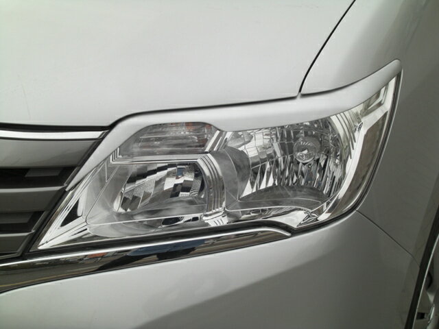 セレナ　C26系　前期型　アイライン　左右セット　T-3