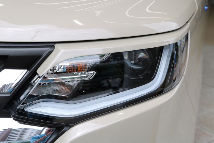 ソリオハイブリッド (LED用) MAD7S　R7年1月～　アイライン　左右セット