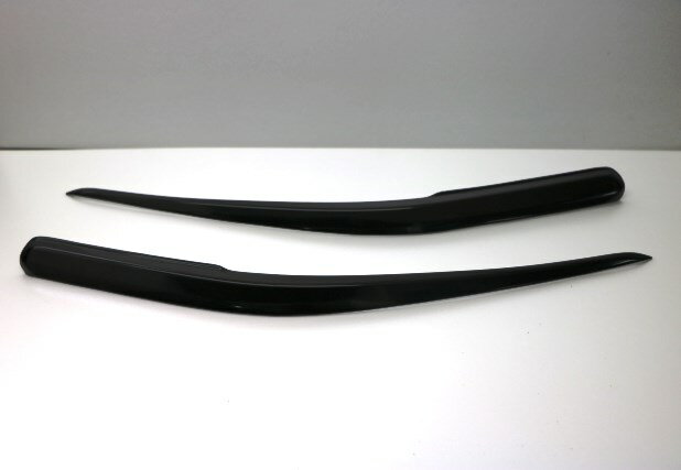 未塗装品　アイライン　左右セットヴェルファイア・ヴェルファイアハイブリット 後期型 H30/01〜AGH30W・GGH30W・AYH30W系