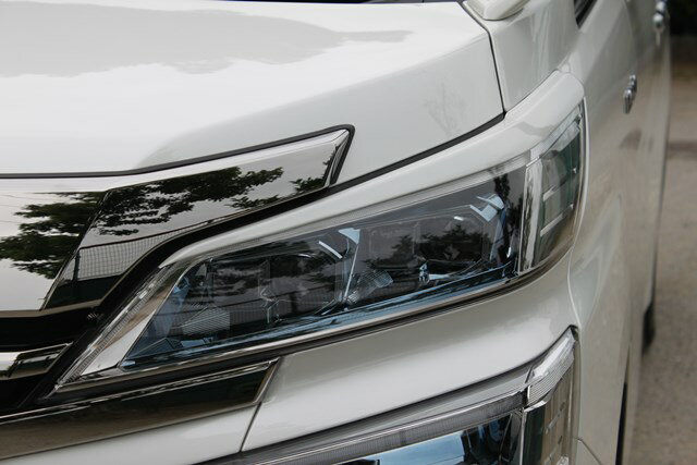 ヴェルファイア・ヴェルファイアハイブリッド(後期)AYH30W系　アイライン　左右セット