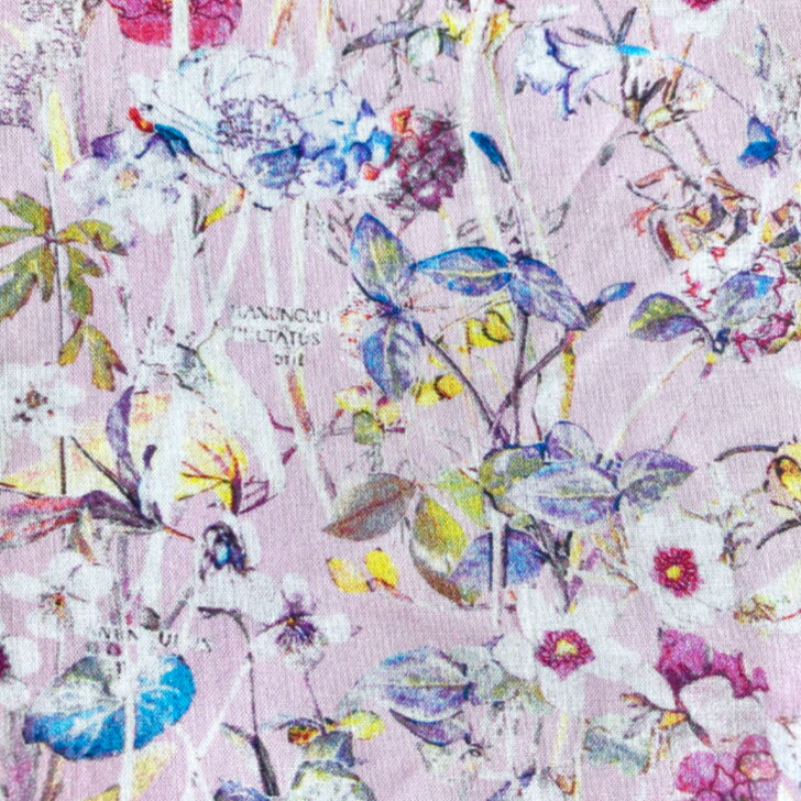 Rakuten - リバティ 生地 Wild Flowers ワイルド・フラワーズ ZE 国産 タナローン いちご柄 ピンク色 桃色 Liberty Fabrics 50cm単位 布