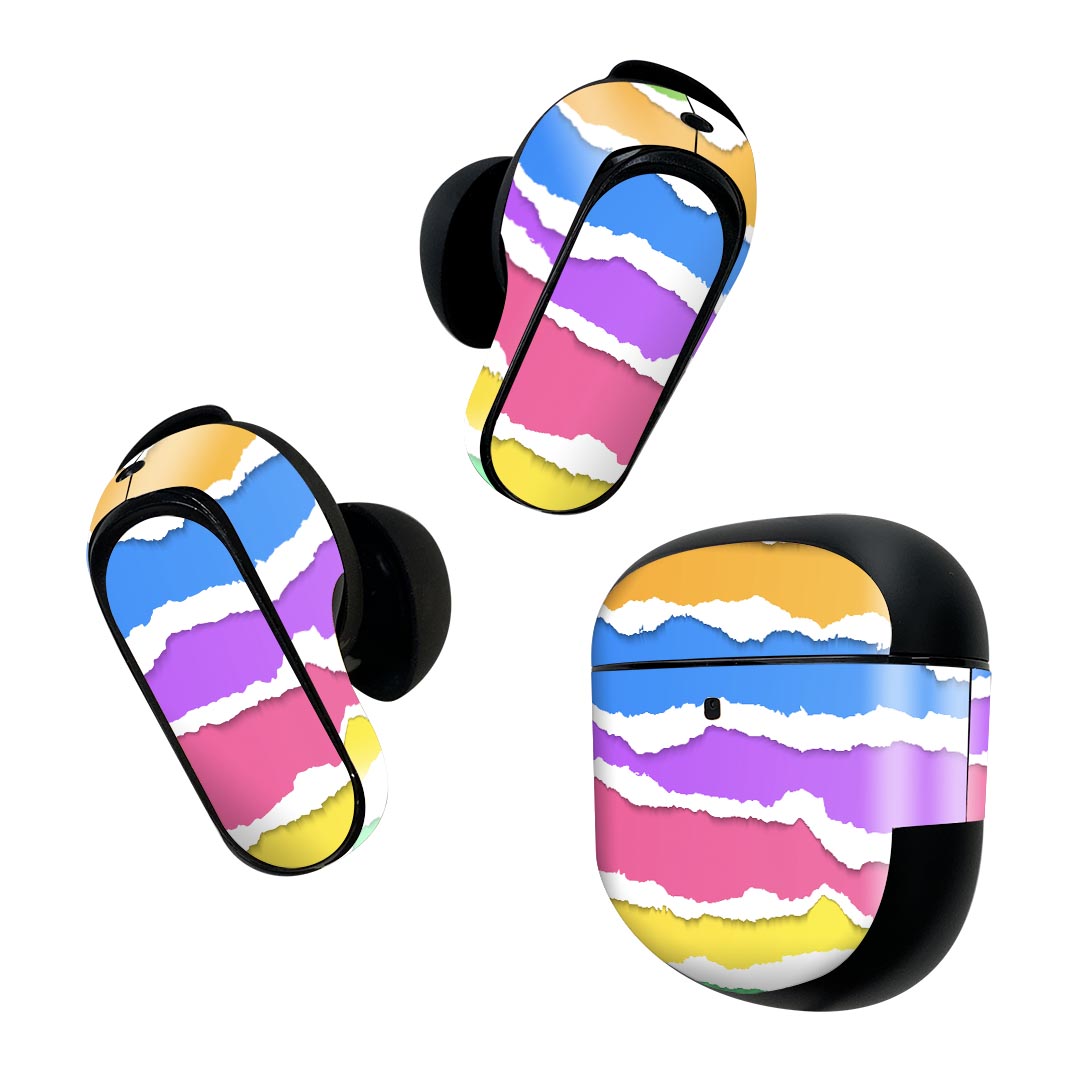 製品名 Bose QuietComfort Earbuds II 専用デザインスキンシール セット内容 Bose QuietComfort Earbuds II 専用シール　イヤホン（左右）3枚、充電ケース用シール 1枚AirPods第3世代専用です。第1?2世代、Proシリーズには対応していません。 商品特徴 再剥離性シートを素材に採用し、細かな位置調整がしやすく貼り直しが容易です。また、エアフリーでもありますので気泡が簡単に逃げるので、キレイに貼ることができます。専用の業務プリンターを使い、商品画像と遜色のない美しい印刷仕上がり。 注意事項 画像はサンプルですので、ご覧の環境によっては多少色味に違いを感じる場合がございます。 イメージと違った、モニターと色味が異なるという理由での交換や返金はご対応出来かねます。スキンシールのみの販売で、機器本体や充電ケース本体は付属しません。シワができた場合、ドライヤーなどで軽く温め、外側に向けてシワを伸ばすように貼ってください。初回貼付時の位置調整や貼り直しは可能ですが、しっかりと押し付けて接着させた後の再剥離、再利用は保証しておりません。また接着部に油分や汚れが付着しますと角の部分は剥がれやすくなりますので、貼付時はあまり触れないようにご注意ください。無地のセミグロスシートにデザインをプリントした商品で、デコなどの加工はございません。 凹凸や光沢があるように見えたり布地や金属を素材にしたように見える商品もありますが、デザインの図版によるものです。印刷時に微妙な画像のズレが生じる場合がございます。ご注文後に1点1点制作する受注生産品の為、不良品以外のご返品や交換は固くお断りします。 商品発送 完全受注生産のハンドメイド商品となりますので、既製品と比べて発送までお時間を頂いています。 基本的に決済確認後2~3営業日、最大で10営業日での発送となります。繁忙期や休業日明けの場合はさらに時間がかかる場合があります。 その際には別途メールにてご連絡致します。メール便の場合、発送日から到着までに2?4日ほどかかる場合が多く、紛失などの保障もご対応できかねます。あらかじめご了承下さい。