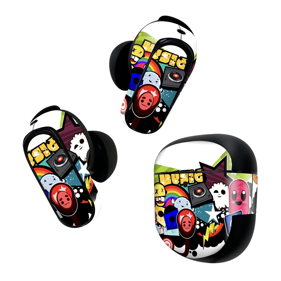 製品名 Bose QuietComfort Earbuds II 専用デザインスキンシール セット内容 Bose QuietComfort Earbuds II 専用シール　イヤホン（左右）3枚、充電ケース用シール 1枚AirPods第3世代専用です。第1?2世代、Proシリーズには対応していません。 商品特徴 再剥離性シートを素材に採用し、細かな位置調整がしやすく貼り直しが容易です。また、エアフリーでもありますので気泡が簡単に逃げるので、キレイに貼ることができます。専用の業務プリンターを使い、商品画像と遜色のない美しい印刷仕上がり。 注意事項 画像はサンプルですので、ご覧の環境によっては多少色味に違いを感じる場合がございます。 イメージと違った、モニターと色味が異なるという理由での交換や返金はご対応出来かねます。スキンシールのみの販売で、機器本体や充電ケース本体は付属しません。シワができた場合、ドライヤーなどで軽く温め、外側に向けてシワを伸ばすように貼ってください。初回貼付時の位置調整や貼り直しは可能ですが、しっかりと押し付けて接着させた後の再剥離、再利用は保証しておりません。また接着部に油分や汚れが付着しますと角の部分は剥がれやすくなりますので、貼付時はあまり触れないようにご注意ください。無地のセミグロスシートにデザインをプリントした商品で、デコなどの加工はございません。 凹凸や光沢があるように見えたり布地や金属を素材にしたように見える商品もありますが、デザインの図版によるものです。印刷時に微妙な画像のズレが生じる場合がございます。ご注文後に1点1点制作する受注生産品の為、不良品以外のご返品や交換は固くお断りします。 商品発送 完全受注生産のハンドメイド商品となりますので、既製品と比べて発送までお時間を頂いています。 基本的に決済確認後2~3営業日、最大で10営業日での発送となります。繁忙期や休業日明けの場合はさらに時間がかかる場合があります。 その際には別途メールにてご連絡致します。メール便の場合、発送日から到着までに2?4日ほどかかる場合が多く、紛失などの保障もご対応できかねます。あらかじめご了承下さい。