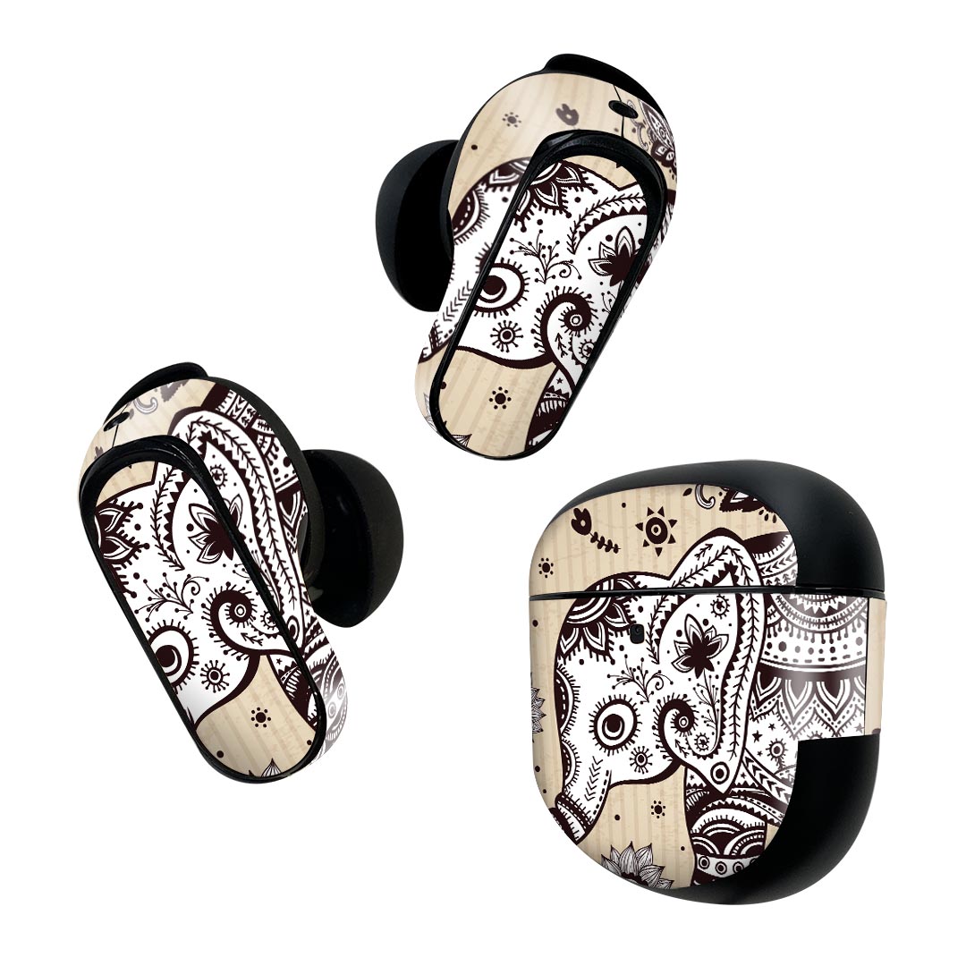 製品名 Bose QuietComfort Earbuds II 専用デザインスキンシール セット内容 Bose QuietComfort Earbuds II 専用シール　イヤホン（左右）3枚、充電ケース用シール 1枚AirPods第3世代専用です。第1?2世代、Proシリーズには対応していません。 商品特徴 再剥離性シートを素材に採用し、細かな位置調整がしやすく貼り直しが容易です。また、エアフリーでもありますので気泡が簡単に逃げるので、キレイに貼ることができます。専用の業務プリンターを使い、商品画像と遜色のない美しい印刷仕上がり。 注意事項 画像はサンプルですので、ご覧の環境によっては多少色味に違いを感じる場合がございます。 イメージと違った、モニターと色味が異なるという理由での交換や返金はご対応出来かねます。スキンシールのみの販売で、機器本体や充電ケース本体は付属しません。シワができた場合、ドライヤーなどで軽く温め、外側に向けてシワを伸ばすように貼ってください。初回貼付時の位置調整や貼り直しは可能ですが、しっかりと押し付けて接着させた後の再剥離、再利用は保証しておりません。また接着部に油分や汚れが付着しますと角の部分は剥がれやすくなりますので、貼付時はあまり触れないようにご注意ください。無地のセミグロスシートにデザインをプリントした商品で、デコなどの加工はございません。 凹凸や光沢があるように見えたり布地や金属を素材にしたように見える商品もありますが、デザインの図版によるものです。印刷時に微妙な画像のズレが生じる場合がございます。ご注文後に1点1点制作する受注生産品の為、不良品以外のご返品や交換は固くお断りします。 商品発送 完全受注生産のハンドメイド商品となりますので、既製品と比べて発送までお時間を頂いています。 基本的に決済確認後2~3営業日、最大で10営業日での発送となります。繁忙期や休業日明けの場合はさらに時間がかかる場合があります。 その際には別途メールにてご連絡致します。メール便の場合、発送日から到着までに2?4日ほどかかる場合が多く、紛失などの保障もご対応できかねます。あらかじめご了承下さい。