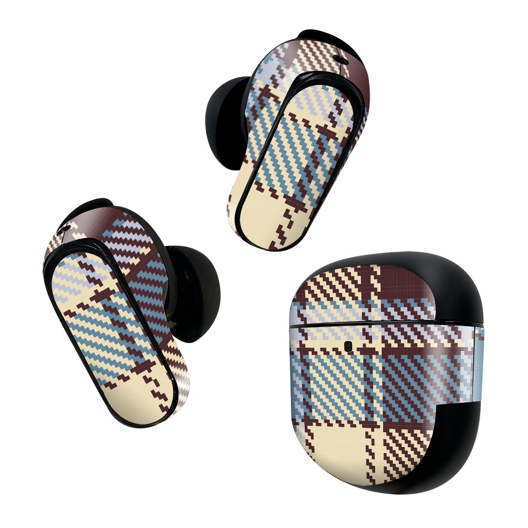 製品名 Bose QuietComfort Earbuds II 専用デザインスキンシール セット内容 Bose QuietComfort Earbuds II 専用シール　イヤホン（左右）3枚、充電ケース用シール 1枚AirPods第3世代専用です。第1?2世代、Proシリーズには対応していません。 商品特徴 再剥離性シートを素材に採用し、細かな位置調整がしやすく貼り直しが容易です。また、エアフリーでもありますので気泡が簡単に逃げるので、キレイに貼ることができます。専用の業務プリンターを使い、商品画像と遜色のない美しい印刷仕上がり。 注意事項 画像はサンプルですので、ご覧の環境によっては多少色味に違いを感じる場合がございます。 イメージと違った、モニターと色味が異なるという理由での交換や返金はご対応出来かねます。スキンシールのみの販売で、機器本体や充電ケース本体は付属しません。シワができた場合、ドライヤーなどで軽く温め、外側に向けてシワを伸ばすように貼ってください。初回貼付時の位置調整や貼り直しは可能ですが、しっかりと押し付けて接着させた後の再剥離、再利用は保証しておりません。また接着部に油分や汚れが付着しますと角の部分は剥がれやすくなりますので、貼付時はあまり触れないようにご注意ください。無地のセミグロスシートにデザインをプリントした商品で、デコなどの加工はございません。 凹凸や光沢があるように見えたり布地や金属を素材にしたように見える商品もありますが、デザインの図版によるものです。印刷時に微妙な画像のズレが生じる場合がございます。ご注文後に1点1点制作する受注生産品の為、不良品以外のご返品や交換は固くお断りします。 商品発送 完全受注生産のハンドメイド商品となりますので、既製品と比べて発送までお時間を頂いています。 基本的に決済確認後2~3営業日、最大で10営業日での発送となります。繁忙期や休業日明けの場合はさらに時間がかかる場合があります。 その際には別途メールにてご連絡致します。メール便の場合、発送日から到着までに2?4日ほどかかる場合が多く、紛失などの保障もご対応できかねます。あらかじめご了承下さい。