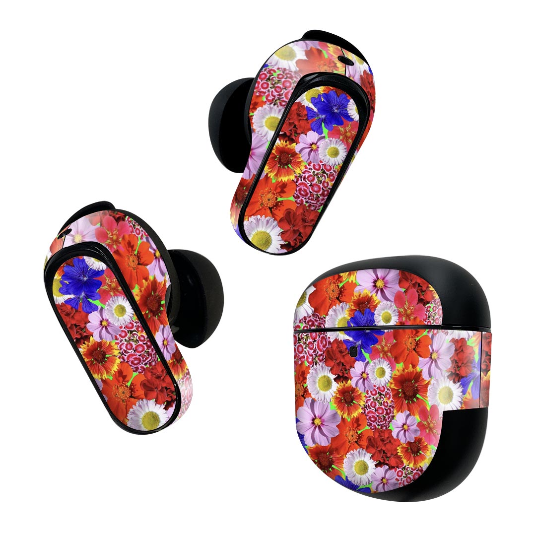 製品名 Bose QuietComfort Earbuds II 専用デザインスキンシール セット内容 Bose QuietComfort Earbuds II 専用シール　イヤホン（左右）3枚、充電ケース用シール 1枚AirPods第3世代専用です。第1?2世代、Proシリーズには対応していません。 商品特徴 再剥離性シートを素材に採用し、細かな位置調整がしやすく貼り直しが容易です。また、エアフリーでもありますので気泡が簡単に逃げるので、キレイに貼ることができます。専用の業務プリンターを使い、商品画像と遜色のない美しい印刷仕上がり。 注意事項 画像はサンプルですので、ご覧の環境によっては多少色味に違いを感じる場合がございます。 イメージと違った、モニターと色味が異なるという理由での交換や返金はご対応出来かねます。スキンシールのみの販売で、機器本体や充電ケース本体は付属しません。シワができた場合、ドライヤーなどで軽く温め、外側に向けてシワを伸ばすように貼ってください。初回貼付時の位置調整や貼り直しは可能ですが、しっかりと押し付けて接着させた後の再剥離、再利用は保証しておりません。また接着部に油分や汚れが付着しますと角の部分は剥がれやすくなりますので、貼付時はあまり触れないようにご注意ください。無地のセミグロスシートにデザインをプリントした商品で、デコなどの加工はございません。 凹凸や光沢があるように見えたり布地や金属を素材にしたように見える商品もありますが、デザインの図版によるものです。印刷時に微妙な画像のズレが生じる場合がございます。ご注文後に1点1点制作する受注生産品の為、不良品以外のご返品や交換は固くお断りします。 商品発送 完全受注生産のハンドメイド商品となりますので、既製品と比べて発送までお時間を頂いています。 基本的に決済確認後2~3営業日、最大で10営業日での発送となります。繁忙期や休業日明けの場合はさらに時間がかかる場合があります。 その際には別途メールにてご連絡致します。メール便の場合、発送日から到着までに2?4日ほどかかる場合が多く、紛失などの保障もご対応できかねます。あらかじめご了承下さい。