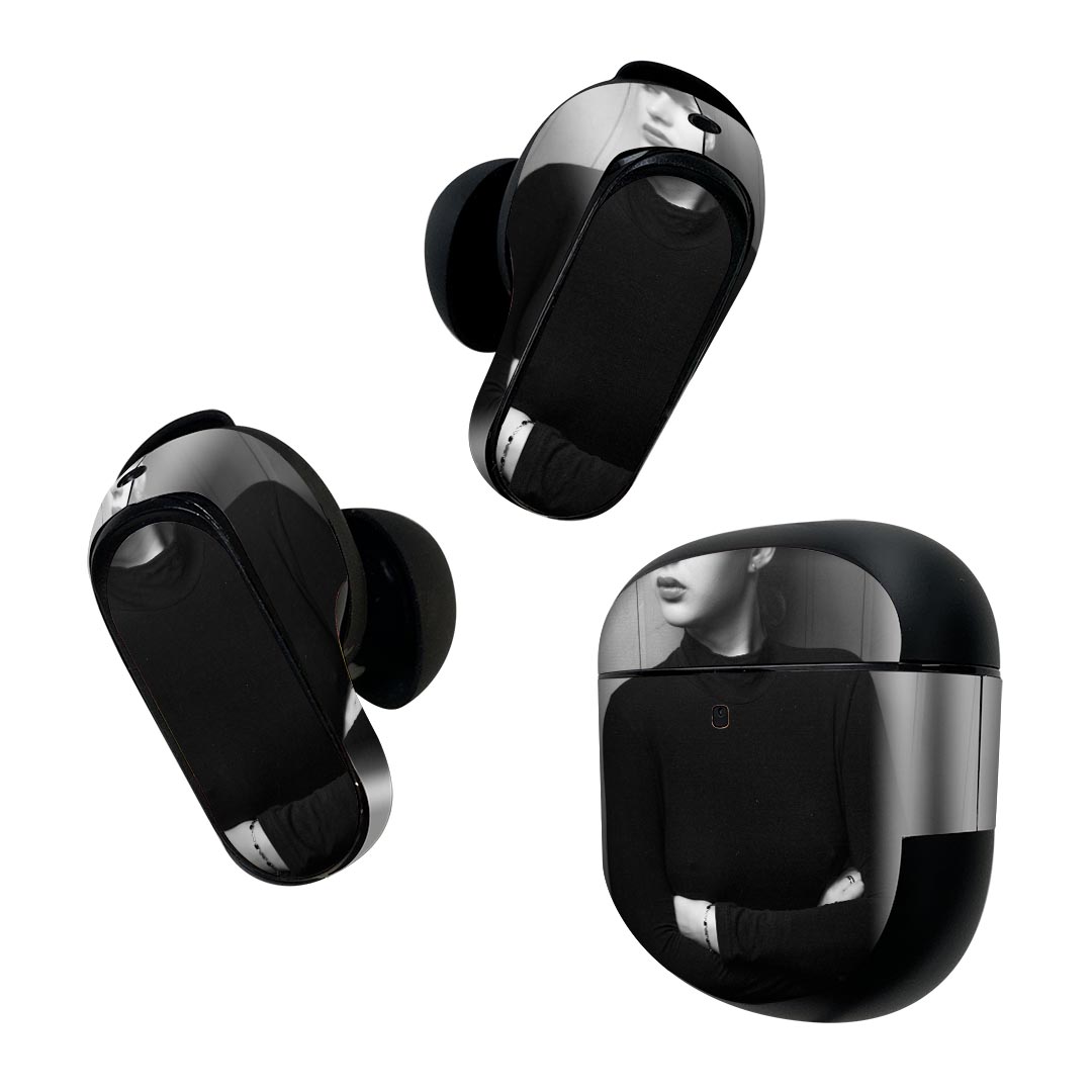 Bose QuietComfort Earbuds II 用 スキンシール ボーズ イヤバッズ2 用　ステッカー　本体3セット ケース1セット 保護 フィルム デコ 人物　女性　モノクロ 023675