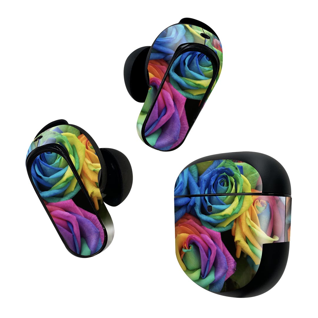 製品名 Bose QuietComfort Earbuds II 専用デザインスキンシール セット内容 Bose QuietComfort Earbuds II 専用シール　イヤホン（左右）3枚、充電ケース用シール 1枚AirPods第3世代専用です。第1?2世代、Proシリーズには対応していません。 商品特徴 再剥離性シートを素材に採用し、細かな位置調整がしやすく貼り直しが容易です。また、エアフリーでもありますので気泡が簡単に逃げるので、キレイに貼ることができます。専用の業務プリンターを使い、商品画像と遜色のない美しい印刷仕上がり。 注意事項 画像はサンプルですので、ご覧の環境によっては多少色味に違いを感じる場合がございます。 イメージと違った、モニターと色味が異なるという理由での交換や返金はご対応出来かねます。スキンシールのみの販売で、機器本体や充電ケース本体は付属しません。シワができた場合、ドライヤーなどで軽く温め、外側に向けてシワを伸ばすように貼ってください。初回貼付時の位置調整や貼り直しは可能ですが、しっかりと押し付けて接着させた後の再剥離、再利用は保証しておりません。また接着部に油分や汚れが付着しますと角の部分は剥がれやすくなりますので、貼付時はあまり触れないようにご注意ください。無地のセミグロスシートにデザインをプリントした商品で、デコなどの加工はございません。 凹凸や光沢があるように見えたり布地や金属を素材にしたように見える商品もありますが、デザインの図版によるものです。印刷時に微妙な画像のズレが生じる場合がございます。ご注文後に1点1点制作する受注生産品の為、不良品以外のご返品や交換は固くお断りします。 商品発送 完全受注生産のハンドメイド商品となりますので、既製品と比べて発送までお時間を頂いています。 基本的に決済確認後2~3営業日、最大で10営業日での発送となります。繁忙期や休業日明けの場合はさらに時間がかかる場合があります。 その際には別途メールにてご連絡致します。メール便の場合、発送日から到着までに2?4日ほどかかる場合が多く、紛失などの保障もご対応できかねます。あらかじめご了承下さい。