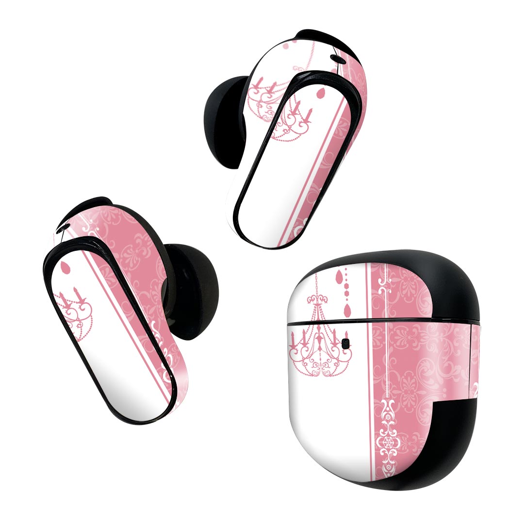 製品名 Bose QuietComfort Earbuds II 専用デザインスキンシール セット内容 Bose QuietComfort Earbuds II 専用シール　イヤホン（左右）3枚、充電ケース用シール 1枚AirPods第3世代専用です。第1?2世代、Proシリーズには対応していません。 商品特徴 再剥離性シートを素材に採用し、細かな位置調整がしやすく貼り直しが容易です。また、エアフリーでもありますので気泡が簡単に逃げるので、キレイに貼ることができます。専用の業務プリンターを使い、商品画像と遜色のない美しい印刷仕上がり。 注意事項 画像はサンプルですので、ご覧の環境によっては多少色味に違いを感じる場合がございます。 イメージと違った、モニターと色味が異なるという理由での交換や返金はご対応出来かねます。スキンシールのみの販売で、機器本体や充電ケース本体は付属しません。シワができた場合、ドライヤーなどで軽く温め、外側に向けてシワを伸ばすように貼ってください。初回貼付時の位置調整や貼り直しは可能ですが、しっかりと押し付けて接着させた後の再剥離、再利用は保証しておりません。また接着部に油分や汚れが付着しますと角の部分は剥がれやすくなりますので、貼付時はあまり触れないようにご注意ください。無地のセミグロスシートにデザインをプリントした商品で、デコなどの加工はございません。 凹凸や光沢があるように見えたり布地や金属を素材にしたように見える商品もありますが、デザインの図版によるものです。印刷時に微妙な画像のズレが生じる場合がございます。ご注文後に1点1点制作する受注生産品の為、不良品以外のご返品や交換は固くお断りします。 商品発送 完全受注生産のハンドメイド商品となりますので、既製品と比べて発送までお時間を頂いています。 基本的に決済確認後2~3営業日、最大で10営業日での発送となります。繁忙期や休業日明けの場合はさらに時間がかかる場合があります。 その際には別途メールにてご連絡致します。メール便の場合、発送日から到着までに2?4日ほどかかる場合が多く、紛失などの保障もご対応できかねます。あらかじめご了承下さい。