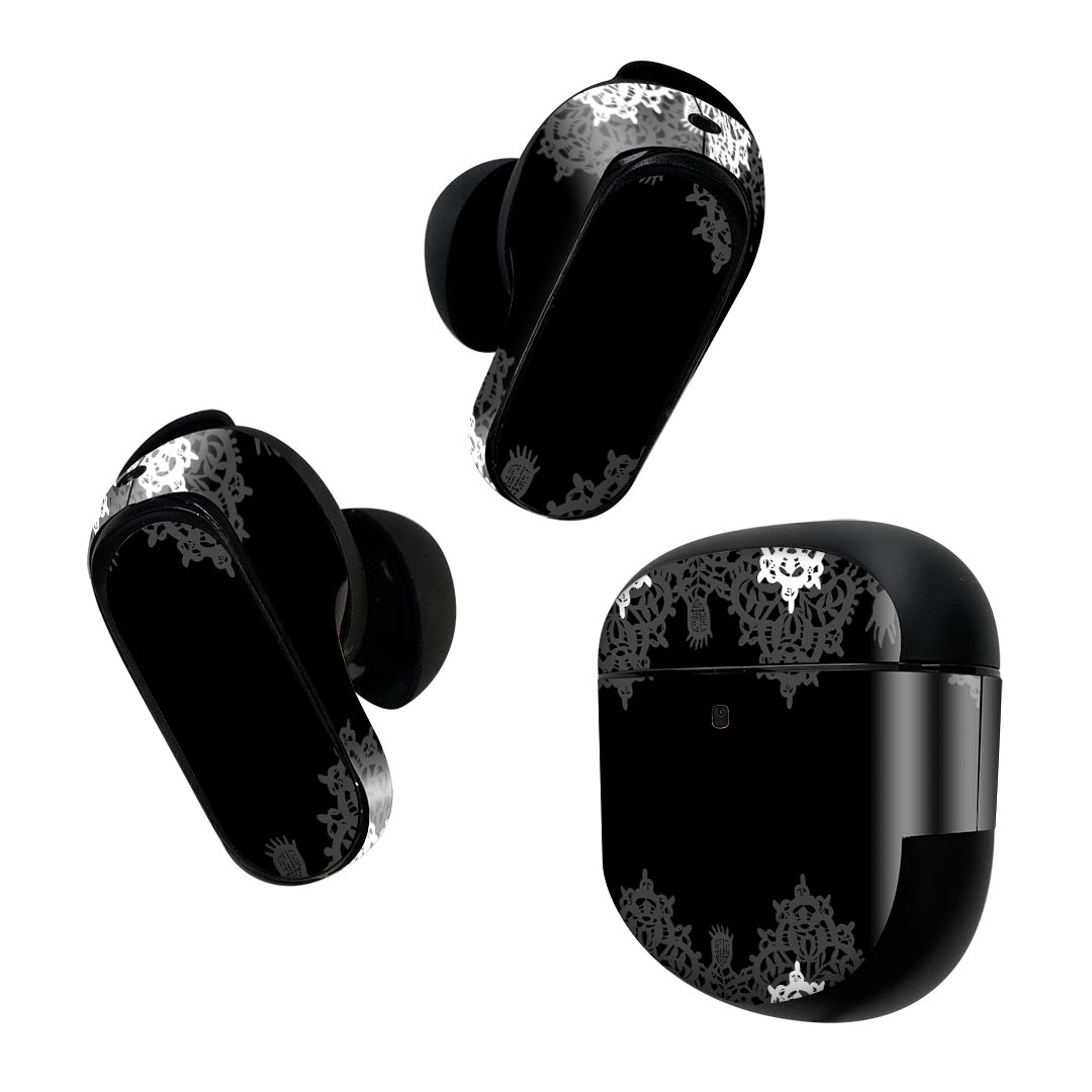 Bose QuietComfort Earbuds II 用 スキンシール ボーズ イヤバッズ2 用　ステッカー　本体3セット ケース1セット 保護 フィルム デコ 黒　模様　シンプル 004776