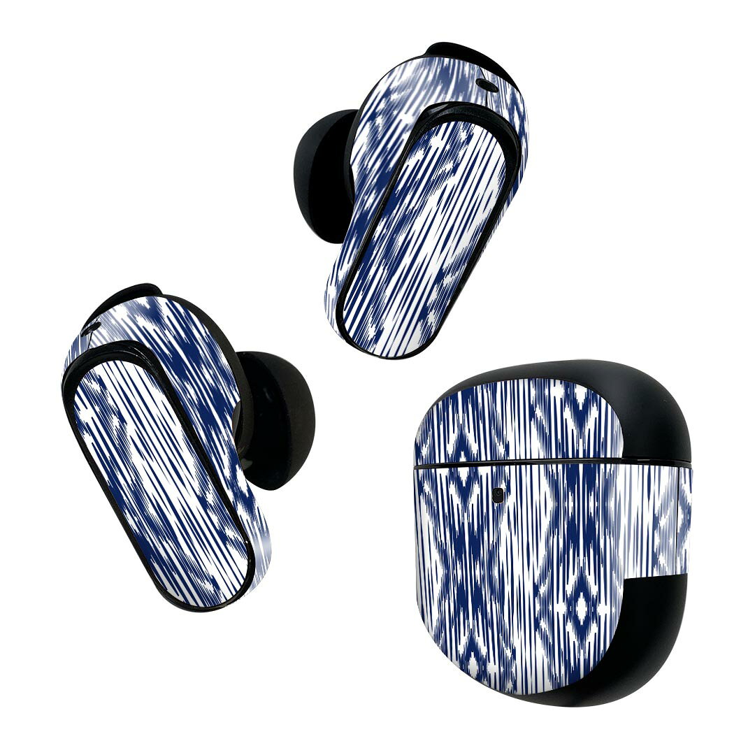 製品名 Bose QuietComfort Earbuds II 専用デザインスキンシール セット内容 Bose QuietComfort Earbuds II 専用シール　イヤホン（左右）3枚、充電ケース用シール 1枚AirPods第3世代専用です。第1?2世代、Proシリーズには対応していません。 商品特徴 再剥離性シートを素材に採用し、細かな位置調整がしやすく貼り直しが容易です。また、エアフリーでもありますので気泡が簡単に逃げるので、キレイに貼ることができます。専用の業務プリンターを使い、商品画像と遜色のない美しい印刷仕上がり。 注意事項 画像はサンプルですので、ご覧の環境によっては多少色味に違いを感じる場合がございます。 イメージと違った、モニターと色味が異なるという理由での交換や返金はご対応出来かねます。スキンシールのみの販売で、機器本体や充電ケース本体は付属しません。シワができた場合、ドライヤーなどで軽く温め、外側に向けてシワを伸ばすように貼ってください。初回貼付時の位置調整や貼り直しは可能ですが、しっかりと押し付けて接着させた後の再剥離、再利用は保証しておりません。また接着部に油分や汚れが付着しますと角の部分は剥がれやすくなりますので、貼付時はあまり触れないようにご注意ください。無地のセミグロスシートにデザインをプリントした商品で、デコなどの加工はございません。 凹凸や光沢があるように見えたり布地や金属を素材にしたように見える商品もありますが、デザインの図版によるものです。印刷時に微妙な画像のズレが生じる場合がございます。ご注文後に1点1点制作する受注生産品の為、不良品以外のご返品や交換は固くお断りします。 商品発送 完全受注生産のハンドメイド商品となりますので、既製品と比べて発送までお時間を頂いています。 基本的に決済確認後2~3営業日、最大で10営業日での発送となります。繁忙期や休業日明けの場合はさらに時間がかかる場合があります。 その際には別途メールにてご連絡致します。メール便の場合、発送日から到着までに2?4日ほどかかる場合が多く、紛失などの保障もご対応できかねます。あらかじめご了承下さい。