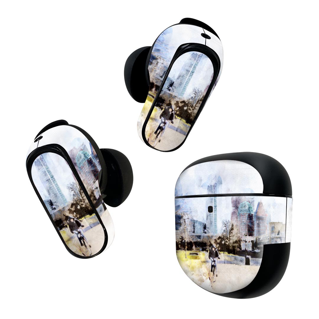 製品名 Bose QuietComfort Earbuds II 専用デザインスキンシール セット内容 Bose QuietComfort Earbuds II 専用シール　イヤホン（左右）3枚、充電ケース用シール 1枚AirPods第3世代専用です。第1?2世代、Proシリーズには対応していません。 商品特徴 再剥離性シートを素材に採用し、細かな位置調整がしやすく貼り直しが容易です。また、エアフリーでもありますので気泡が簡単に逃げるので、キレイに貼ることができます。専用の業務プリンターを使い、商品画像と遜色のない美しい印刷仕上がり。 注意事項 画像はサンプルですので、ご覧の環境によっては多少色味に違いを感じる場合がございます。 イメージと違った、モニターと色味が異なるという理由での交換や返金はご対応出来かねます。スキンシールのみの販売で、機器本体や充電ケース本体は付属しません。シワができた場合、ドライヤーなどで軽く温め、外側に向けてシワを伸ばすように貼ってください。初回貼付時の位置調整や貼り直しは可能ですが、しっかりと押し付けて接着させた後の再剥離、再利用は保証しておりません。また接着部に油分や汚れが付着しますと角の部分は剥がれやすくなりますので、貼付時はあまり触れないようにご注意ください。無地のセミグロスシートにデザインをプリントした商品で、デコなどの加工はございません。 凹凸や光沢があるように見えたり布地や金属を素材にしたように見える商品もありますが、デザインの図版によるものです。印刷時に微妙な画像のズレが生じる場合がございます。ご注文後に1点1点制作する受注生産品の為、不良品以外のご返品や交換は固くお断りします。 商品発送 完全受注生産のハンドメイド商品となりますので、既製品と比べて発送までお時間を頂いています。 基本的に決済確認後2~3営業日、最大で10営業日での発送となります。繁忙期や休業日明けの場合はさらに時間がかかる場合があります。 その際には別途メールにてご連絡致します。メール便の場合、発送日から到着までに2?4日ほどかかる場合が多く、紛失などの保障もご対応できかねます。あらかじめご了承下さい。