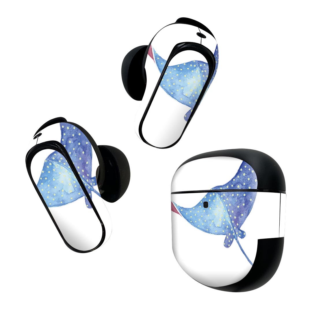 Bose QuietComfort Earbuds II 用 スキンシール ボーズ イヤバッズ2 用　ステッカー　本体3セット ケース1セット 保護 フィルム デコ イラスト エイ マンタ 018994