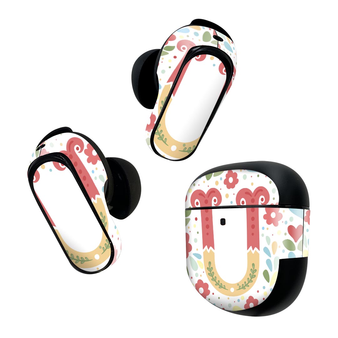 Bose QuietComfort Earbuds II 用 スキンシール ボーズ イヤバッズ2 用　ステッカー　本体3セット ケース1セット 保護 フィルム デコ フォント 文字 u アルファベット 019290