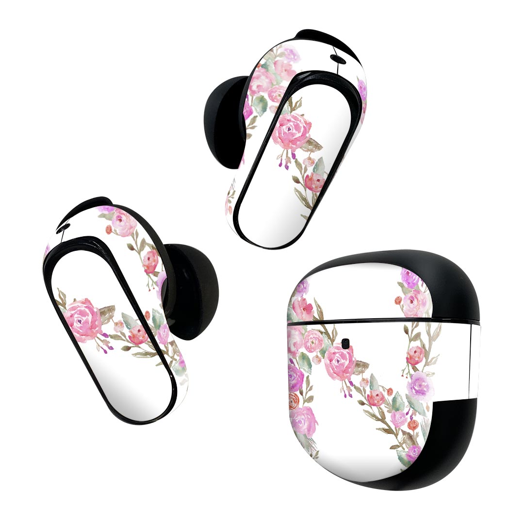 製品名 Bose QuietComfort Earbuds II 専用デザインスキンシール セット内容 Bose QuietComfort Earbuds II 専用シール　イヤホン（左右）3枚、充電ケース用シール 1枚AirPods第3世代専用です。第1?2世代、Proシリーズには対応していません。 商品特徴 再剥離性シートを素材に採用し、細かな位置調整がしやすく貼り直しが容易です。また、エアフリーでもありますので気泡が簡単に逃げるので、キレイに貼ることができます。専用の業務プリンターを使い、商品画像と遜色のない美しい印刷仕上がり。 注意事項 画像はサンプルですので、ご覧の環境によっては多少色味に違いを感じる場合がございます。 イメージと違った、モニターと色味が異なるという理由での交換や返金はご対応出来かねます。スキンシールのみの販売で、機器本体や充電ケース本体は付属しません。シワができた場合、ドライヤーなどで軽く温め、外側に向けてシワを伸ばすように貼ってください。初回貼付時の位置調整や貼り直しは可能ですが、しっかりと押し付けて接着させた後の再剥離、再利用は保証しておりません。また接着部に油分や汚れが付着しますと角の部分は剥がれやすくなりますので、貼付時はあまり触れないようにご注意ください。無地のセミグロスシートにデザインをプリントした商品で、デコなどの加工はございません。 凹凸や光沢があるように見えたり布地や金属を素材にしたように見える商品もありますが、デザインの図版によるものです。印刷時に微妙な画像のズレが生じる場合がございます。ご注文後に1点1点制作する受注生産品の為、不良品以外のご返品や交換は固くお断りします。 商品発送 完全受注生産のハンドメイド商品となりますので、既製品と比べて発送までお時間を頂いています。 基本的に決済確認後2~3営業日、最大で10営業日での発送となります。繁忙期や休業日明けの場合はさらに時間がかかる場合があります。 その際には別途メールにてご連絡致します。メール便の場合、発送日から到着までに2?4日ほどかかる場合が多く、紛失などの保障もご対応できかねます。あらかじめご了承下さい。