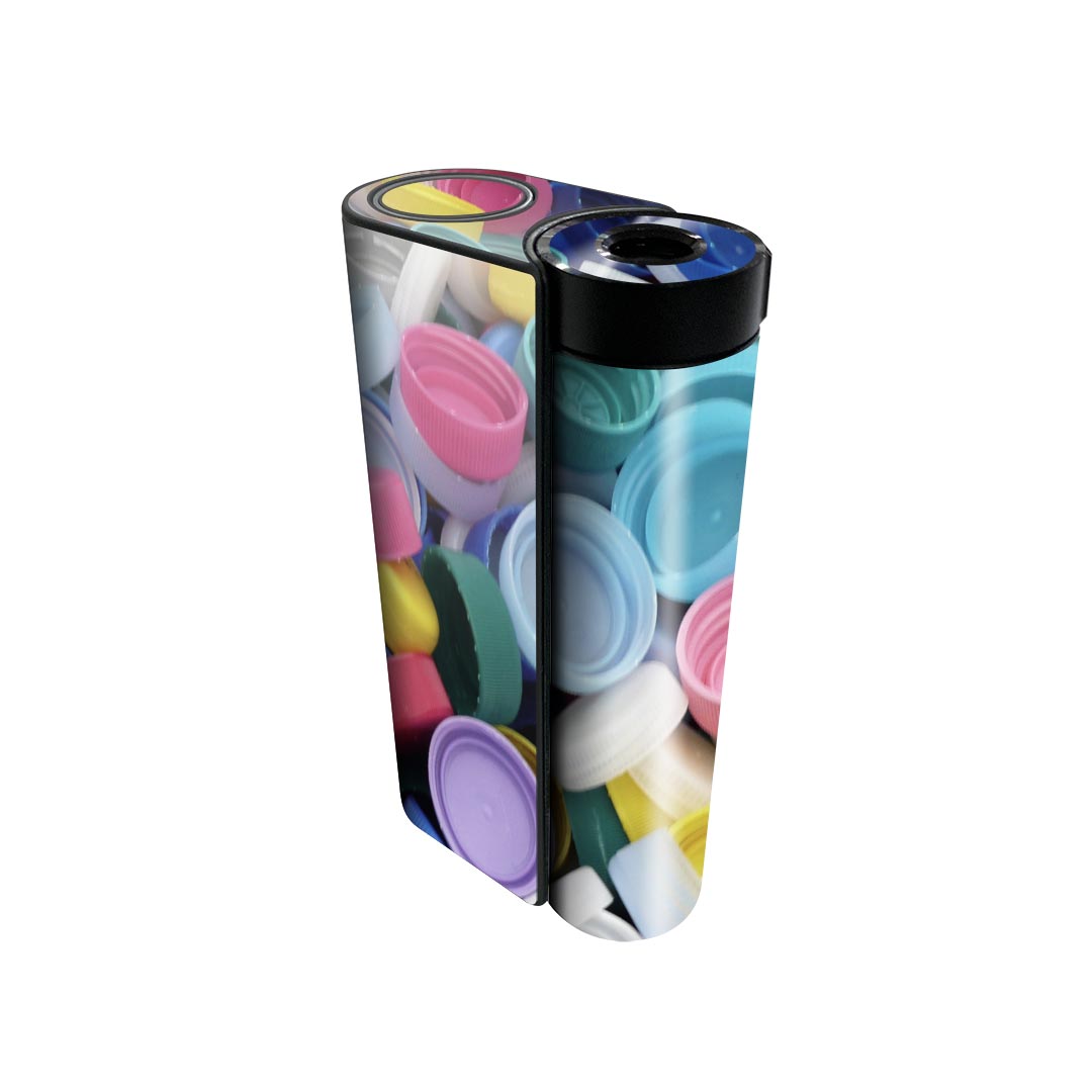 商品特徴・貼るだけでかんたん着せ替え、glo hyperx2 専用デザインスキンシール・高精細プリントで写真と遜色のない仕上がり！半光沢シートでしっとりツヤのある表現力・正面に加え、天面・底面シールがセットで一体感アップ！・ちょっとしたすり傷からglo hyperx2 本体を保護・接着部はエアフリー素材で気泡の心配も軽減・再剥離素材なので貼り付け時の調整も安心注意事項画像はサンプルですので、ご覧の環境によっては多少色味に違いを感じる場合がございます。 イメージと違った、モニターと色味が異なるという理由での交換や返金はご対応出来かねます。スキンシールのみの販売で、glo hyperx2 本体は付属しません。初回貼付時の位置調整や貼り直しは可能ですが、しっかりと押し付けて接着させた後の再剥離、再利用は保証しておりません。また接着部に油分や汚れが付着しますと角の部分は剥がれやすくなりますので、貼付時はあまり触れないようにご注意ください。無地のセミグロスシートにデザインをプリントした商品で、デコなどの加工はございません。 凹凸や光沢があるように見えたり布地や金属を素材にしたように見える商品もありますが、デザインの図版によるものです。印刷時に微妙な画像のズレが生じる場合がございます。ご注文後に1点1点制作する受注生産品の為、不良品以外のご返品や交換は固くお断りします。 発送について完全受注生産のハンドメイド商品となりますので、既製品と比べて発送までお時間を頂いています。 基本的に決済確認後、最大で10営業日での発送となります。繁忙期や休業日明けの場合はさらに時間がかかる場合があります。 その際には別途メールにてご連絡致します。メール便の場合、発送日から到着までに2?4日ほどかかる場合が多く、紛失などの保障もご対応できかねます。あらかじめご了承下さい。