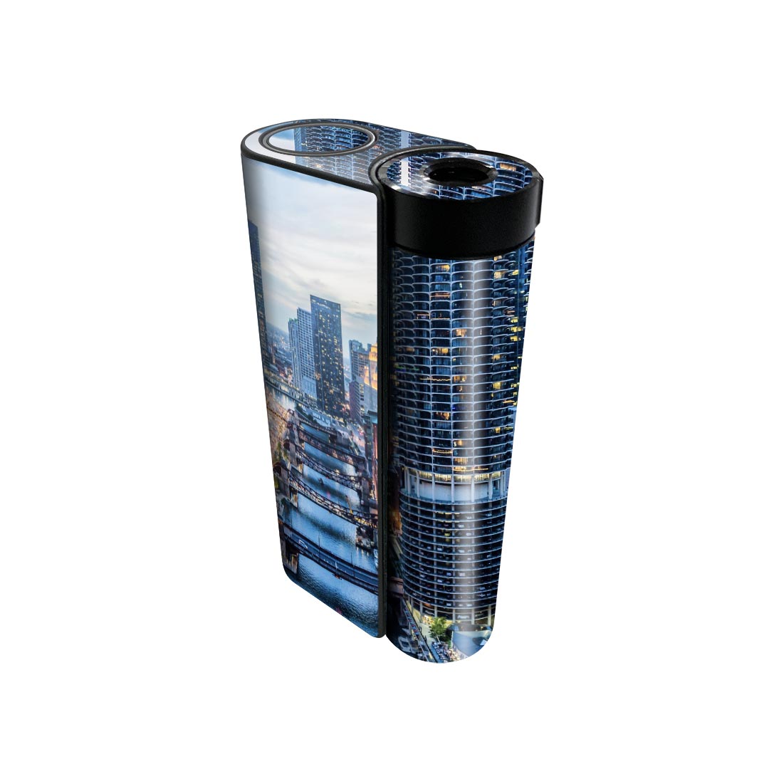 商品特徴・貼るだけでかんたん着せ替え、glo hyperx2 専用デザインスキンシール・高精細プリントで写真と遜色のない仕上がり！半光沢シートでしっとりツヤのある表現力・正面に加え、天面・底面シールがセットで一体感アップ！・ちょっとしたすり...