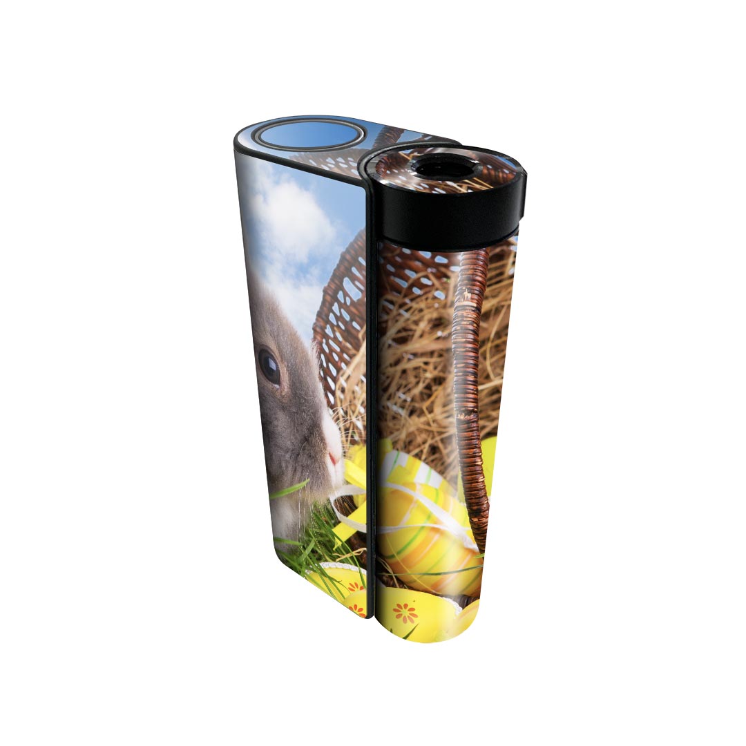 商品特徴・貼るだけでかんたん着せ替え、glo hyperx2 専用デザインスキンシール・高精細プリントで写真と遜色のない仕上がり！半光沢シートでしっとりツヤのある表現力・正面に加え、天面・底面シールがセットで一体感アップ！・ちょっとしたすり傷からglo hyperx2 本体を保護・接着部はエアフリー素材で気泡の心配も軽減・再剥離素材なので貼り付け時の調整も安心注意事項画像はサンプルですので、ご覧の環境によっては多少色味に違いを感じる場合がございます。 イメージと違った、モニターと色味が異なるという理由での交換や返金はご対応出来かねます。スキンシールのみの販売で、glo hyperx2 本体は付属しません。初回貼付時の位置調整や貼り直しは可能ですが、しっかりと押し付けて接着させた後の再剥離、再利用は保証しておりません。また接着部に油分や汚れが付着しますと角の部分は剥がれやすくなりますので、貼付時はあまり触れないようにご注意ください。無地のセミグロスシートにデザインをプリントした商品で、デコなどの加工はございません。 凹凸や光沢があるように見えたり布地や金属を素材にしたように見える商品もありますが、デザインの図版によるものです。印刷時に微妙な画像のズレが生じる場合がございます。ご注文後に1点1点制作する受注生産品の為、不良品以外のご返品や交換は固くお断りします。 発送について完全受注生産のハンドメイド商品となりますので、既製品と比べて発送までお時間を頂いています。 基本的に決済確認後、最大で10営業日での発送となります。繁忙期や休業日明けの場合はさらに時間がかかる場合があります。 その際には別途メールにてご連絡致します。メール便の場合、発送日から到着までに2?4日ほどかかる場合が多く、紛失などの保障もご対応できかねます。あらかじめご了承下さい。