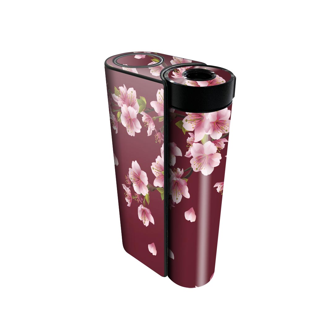 商品特徴・貼るだけでかんたん着せ替え、glo hyperx2 専用デザインスキンシール・高精細プリントで写真と遜色のない仕上がり！半光沢シートでしっとりツヤのある表現力・正面に加え、天面・底面シールがセットで一体感アップ！・ちょっとしたすり傷からglo hyperx2 本体を保護・接着部はエアフリー素材で気泡の心配も軽減・再剥離素材なので貼り付け時の調整も安心注意事項画像はサンプルですので、ご覧の環境によっては多少色味に違いを感じる場合がございます。 イメージと違った、モニターと色味が異なるという理由での交換や返金はご対応出来かねます。スキンシールのみの販売で、glo hyperx2 本体は付属しません。初回貼付時の位置調整や貼り直しは可能ですが、しっかりと押し付けて接着させた後の再剥離、再利用は保証しておりません。また接着部に油分や汚れが付着しますと角の部分は剥がれやすくなりますので、貼付時はあまり触れないようにご注意ください。無地のセミグロスシートにデザインをプリントした商品で、デコなどの加工はございません。 凹凸や光沢があるように見えたり布地や金属を素材にしたように見える商品もありますが、デザインの図版によるものです。印刷時に微妙な画像のズレが生じる場合がございます。ご注文後に1点1点制作する受注生産品の為、不良品以外のご返品や交換は固くお断りします。 発送について完全受注生産のハンドメイド商品となりますので、既製品と比べて発送までお時間を頂いています。 基本的に決済確認後、最大で10営業日での発送となります。繁忙期や休業日明けの場合はさらに時間がかかる場合があります。 その際には別途メールにてご連絡致します。メール便の場合、発送日から到着までに2?4日ほどかかる場合が多く、紛失などの保障もご対応できかねます。あらかじめご了承下さい。